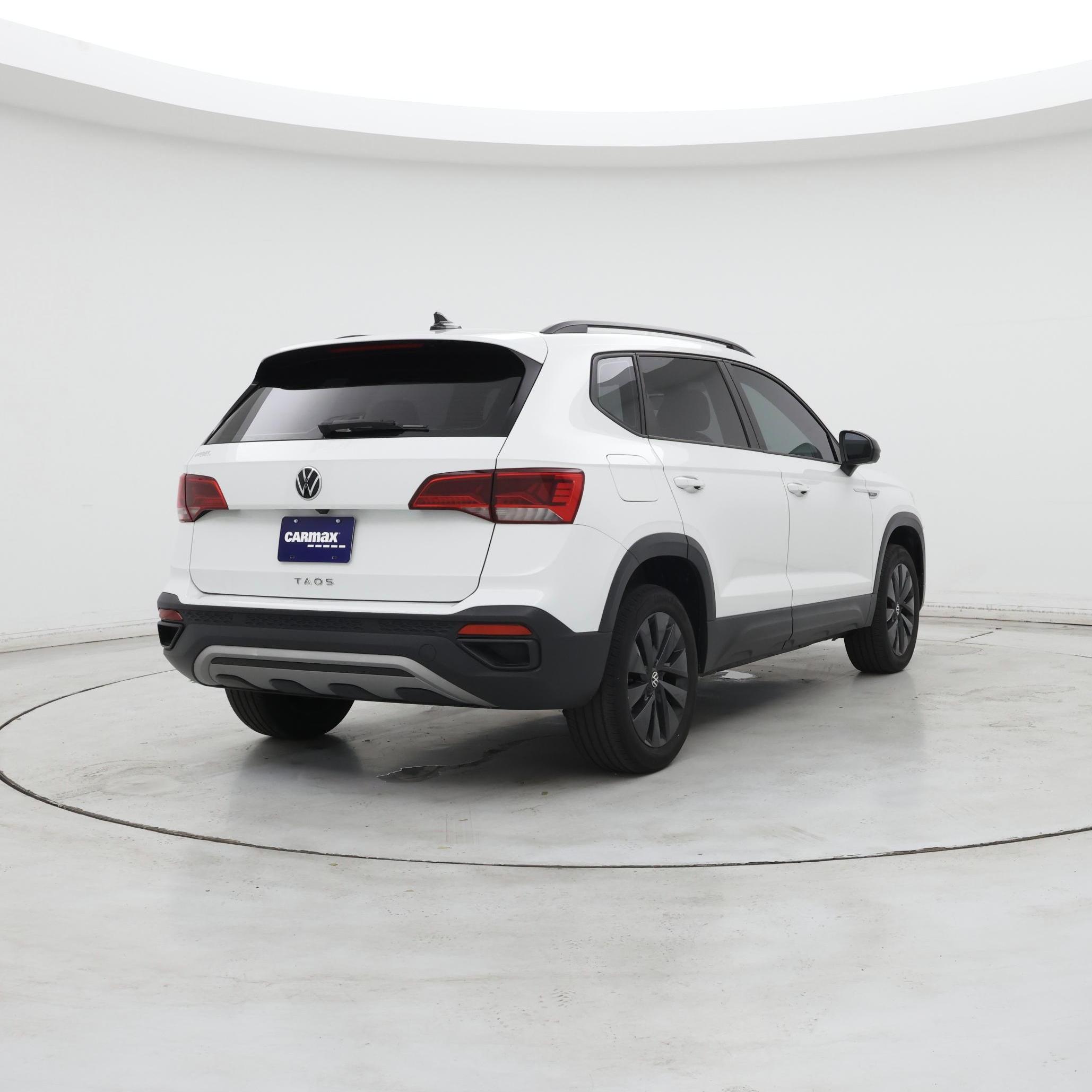 Thumbnail: 2022 Volkswagen Taos - 8