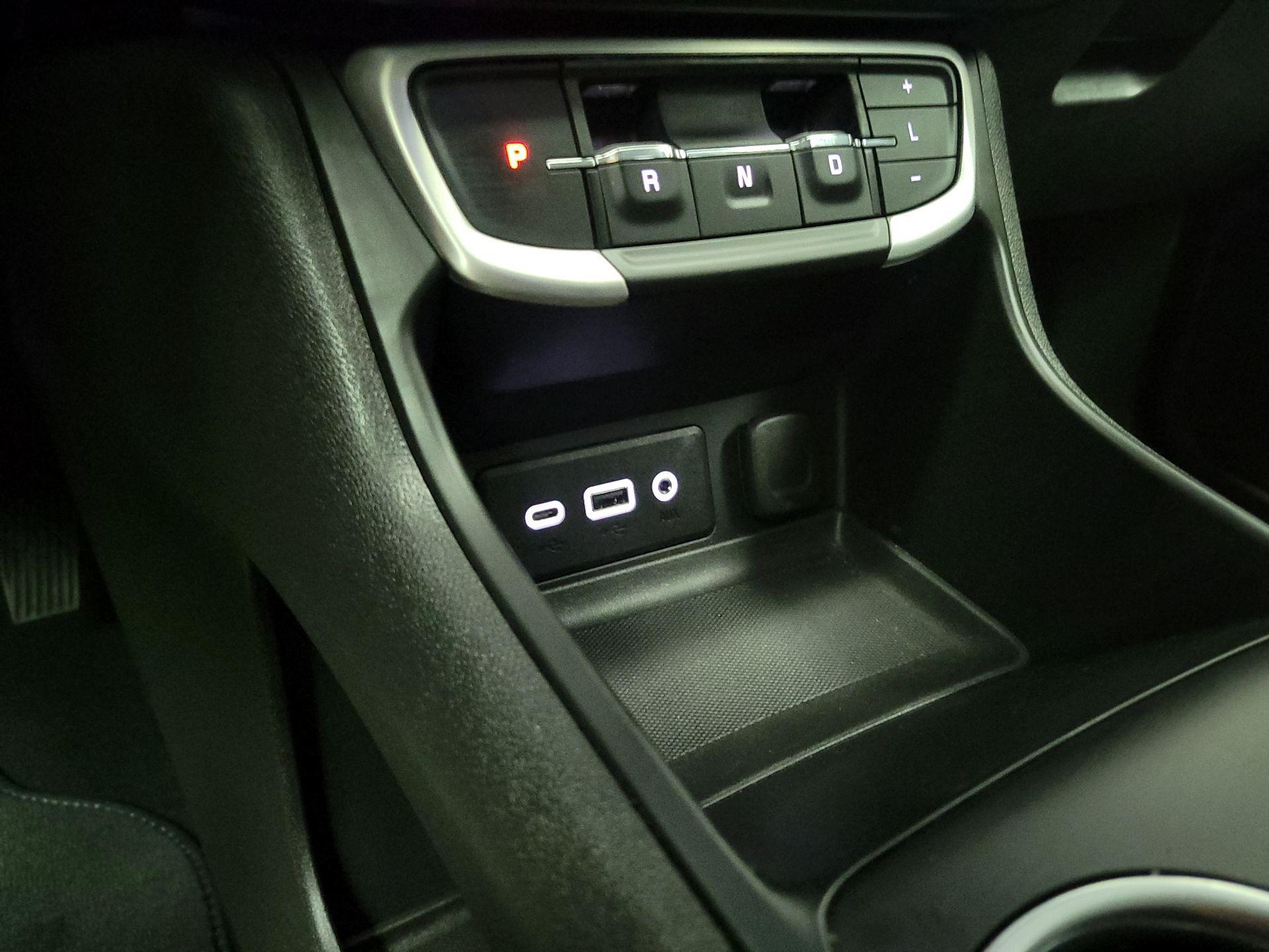 Thumbnail: 2022 GMC Terrain - 18