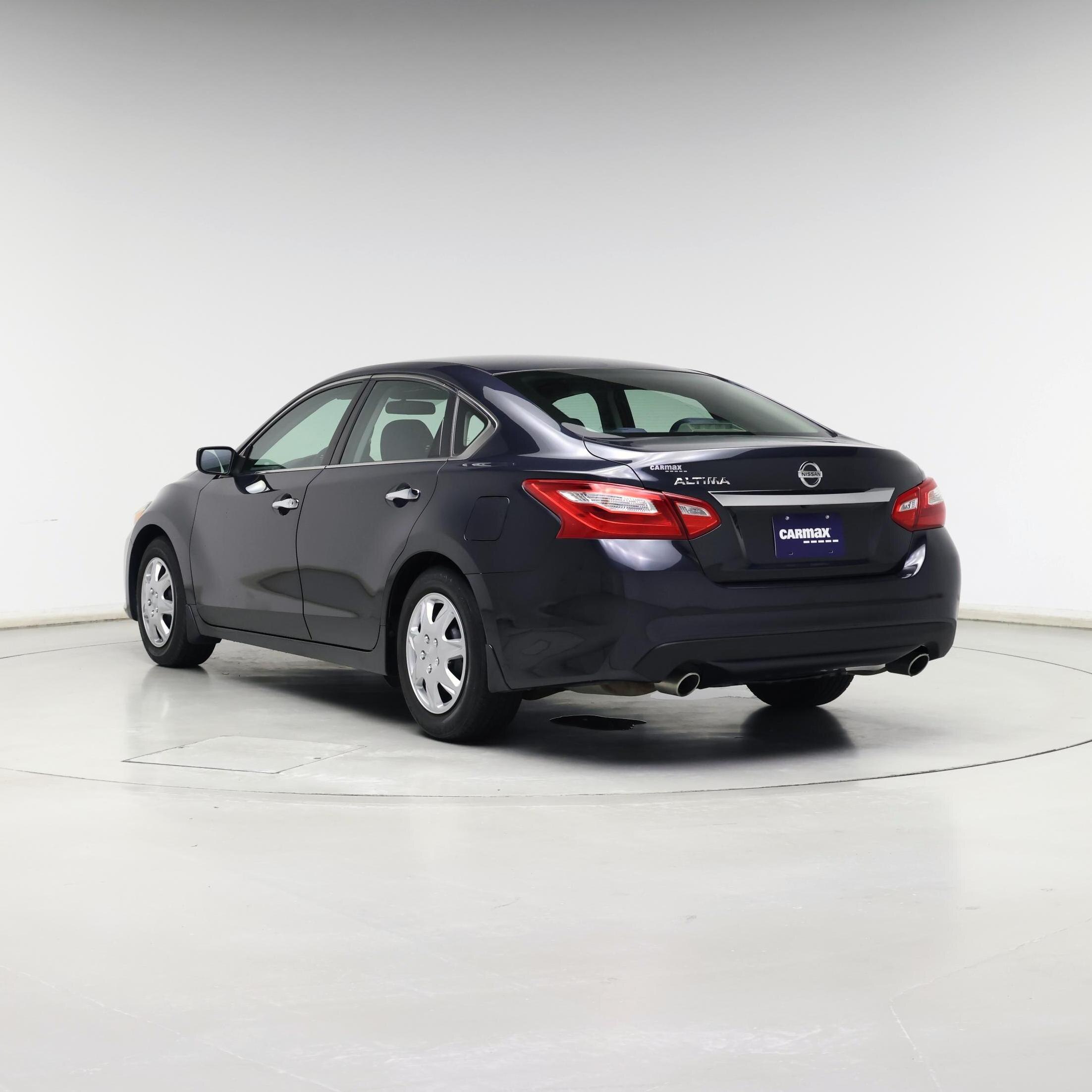 Thumbnail: 2017 Nissan Altima - 2