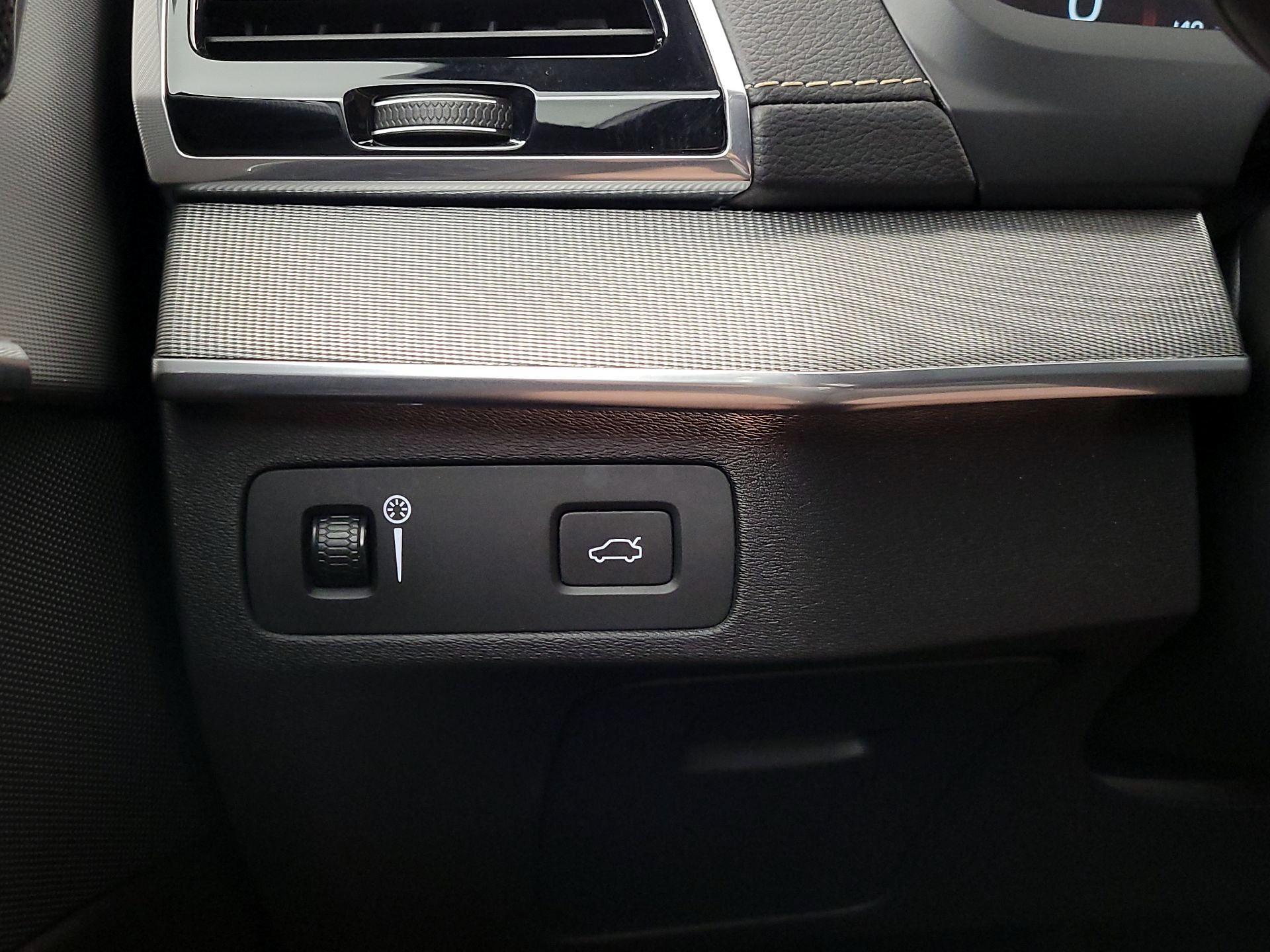 Thumbnail: 2019 Volvo XC90 - 13