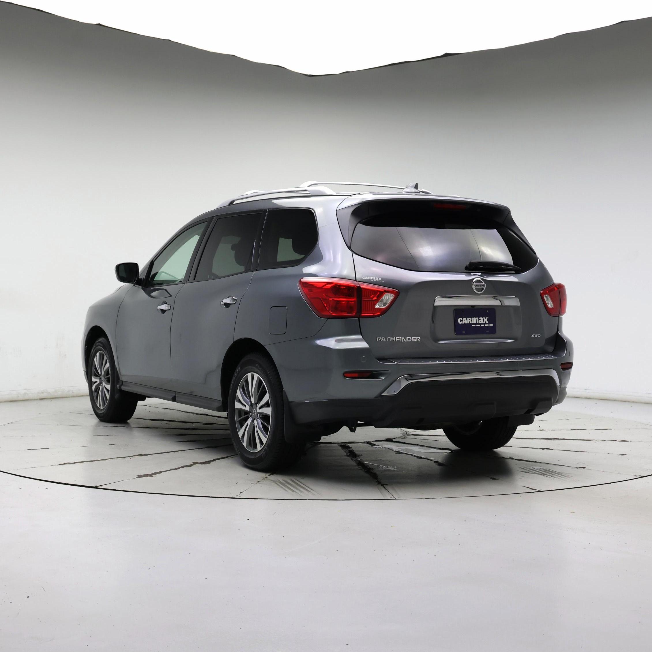 Thumbnail: 2020 Nissan Pathfinder - 2