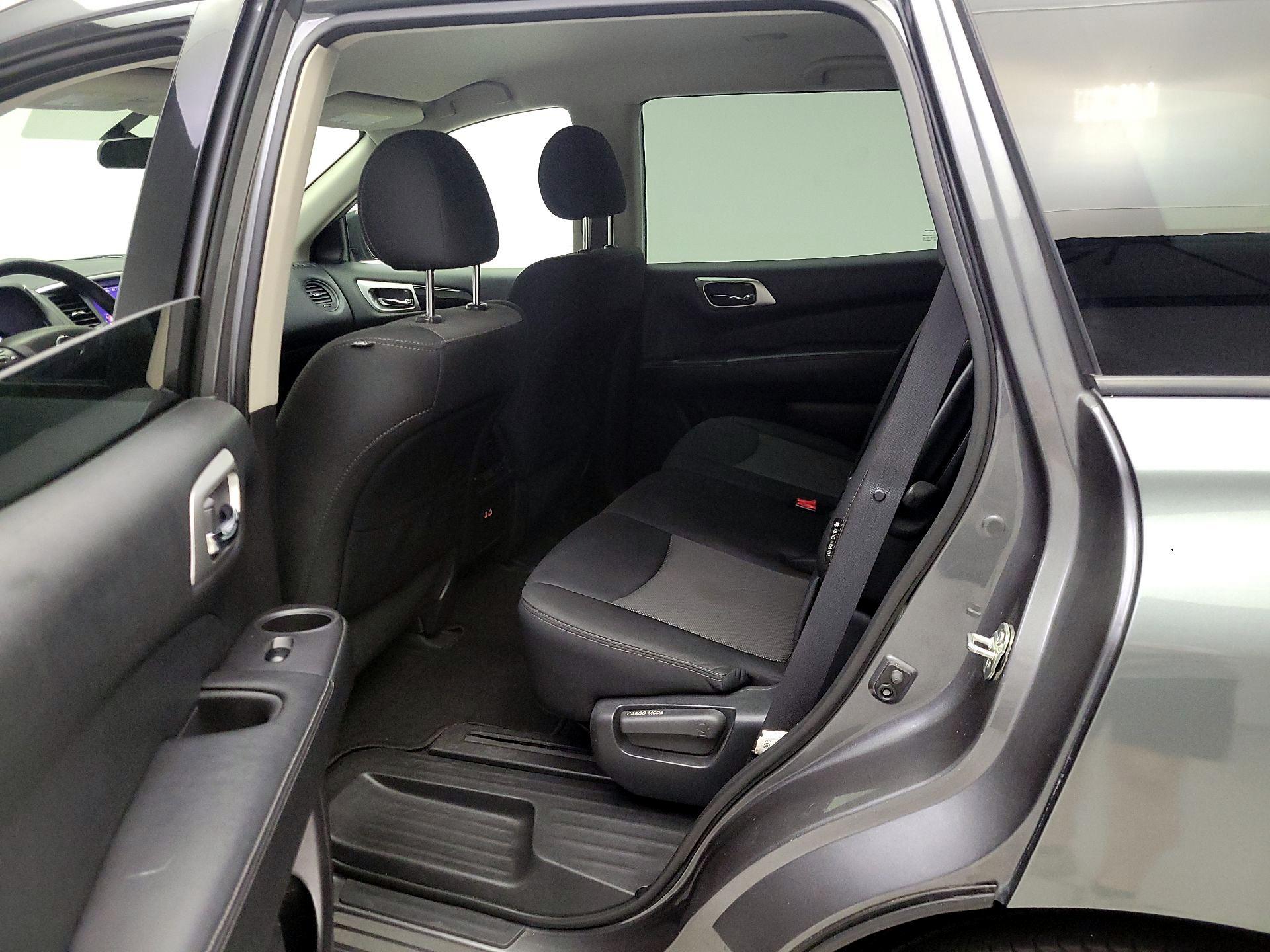 Thumbnail: 2020 Nissan Pathfinder - 19