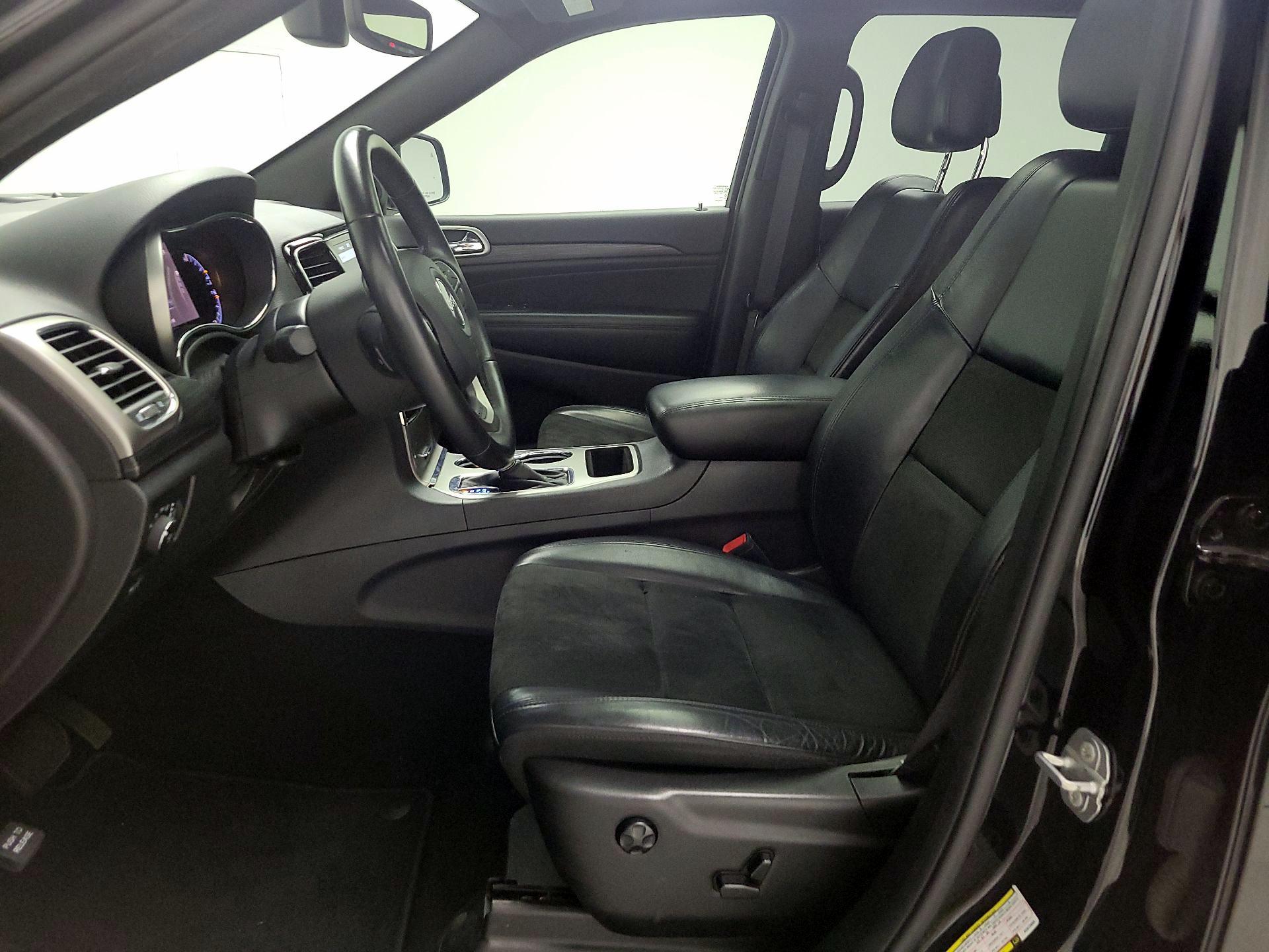 Thumbnail: 2019 Jeep Grand Cherokee - 11
