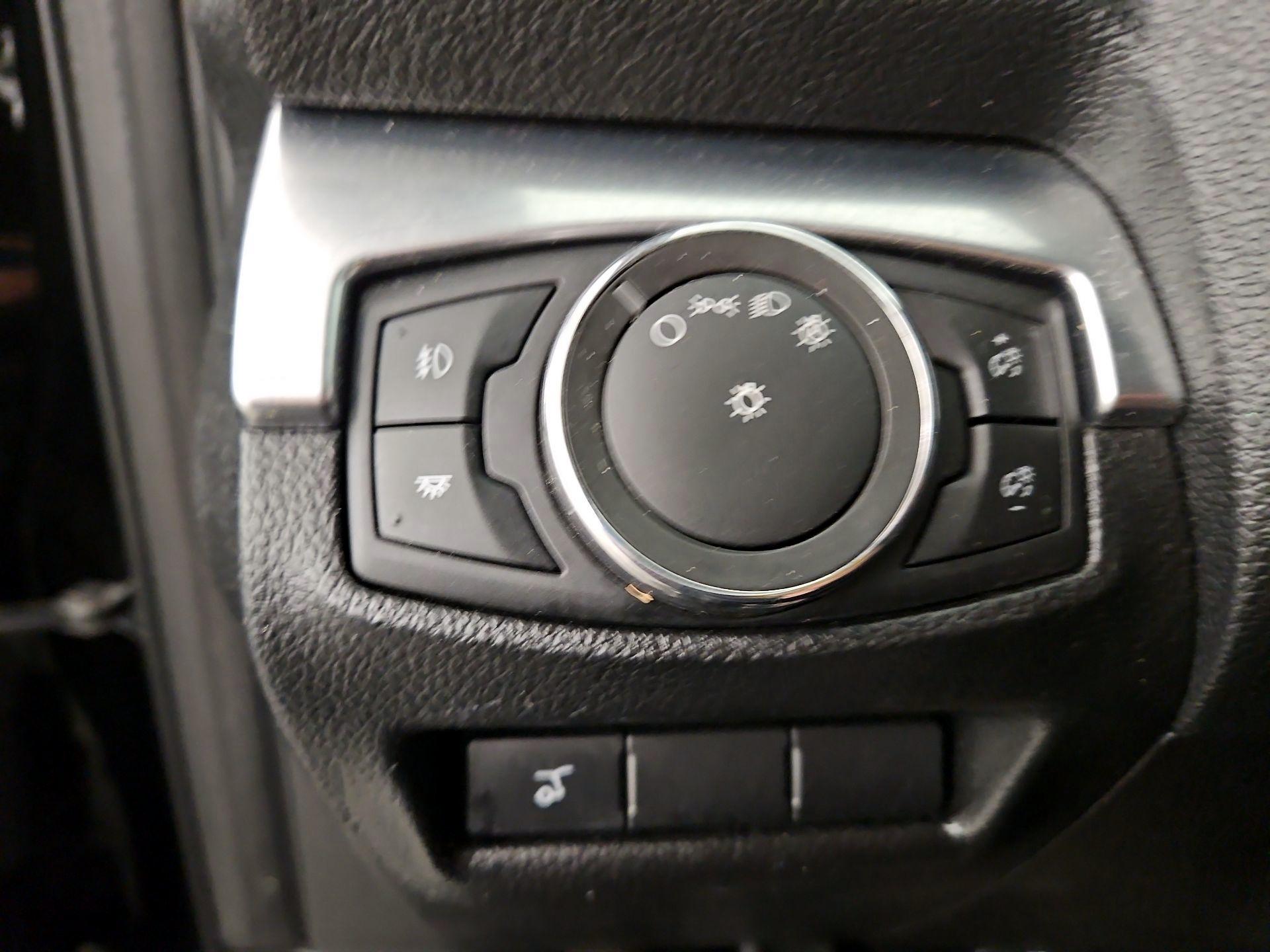 Thumbnail: 2017 Ford Explorer - 13