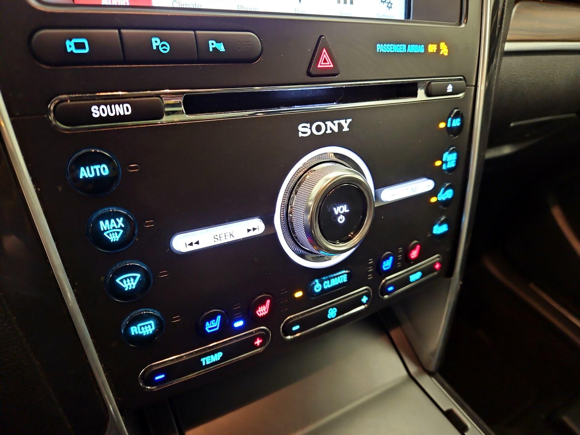 Thumbnail: 2017 Ford Explorer - 17