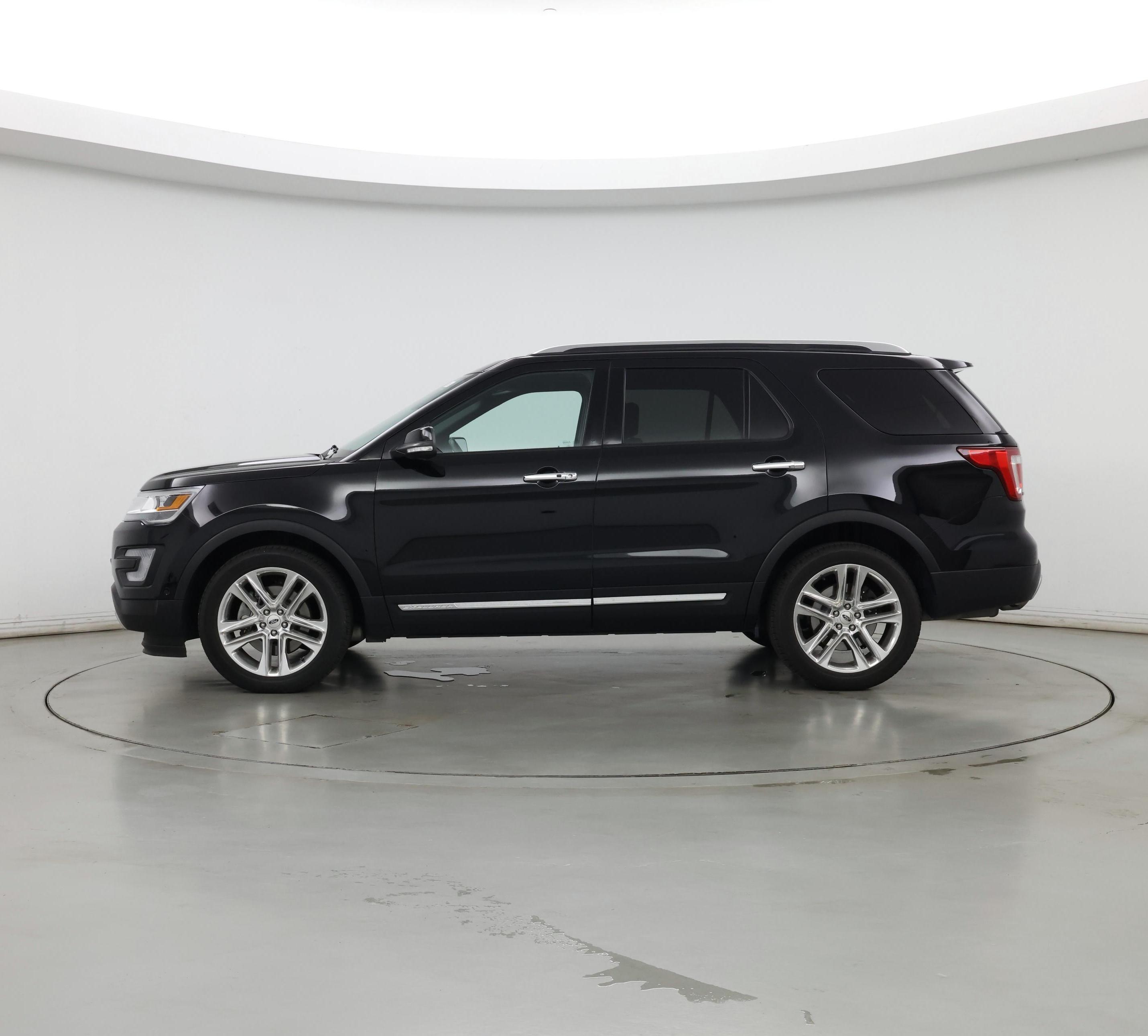 Thumbnail: 2017 Ford Explorer - 3