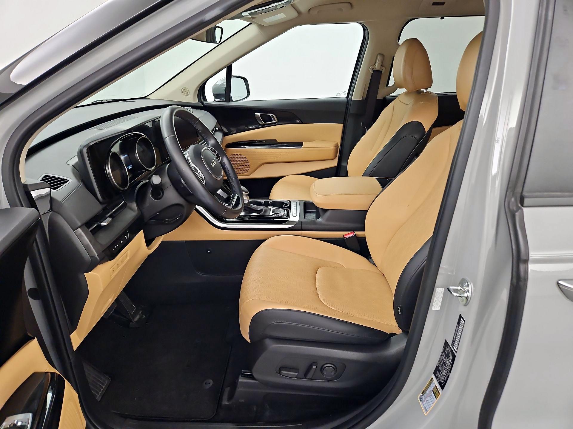 Thumbnail: 2024 Kia Carnival - 11