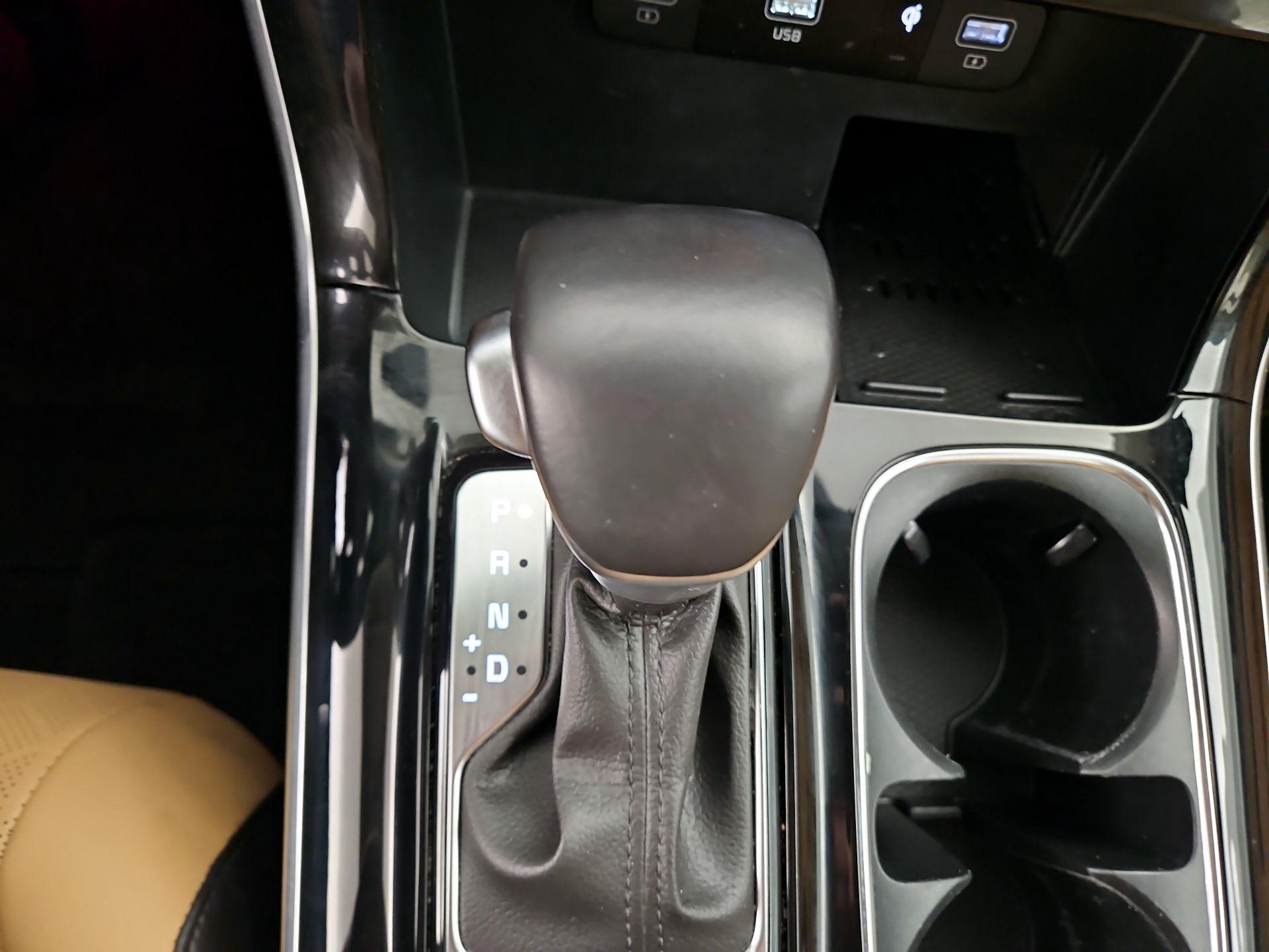 Thumbnail: 2024 Kia Carnival - 18