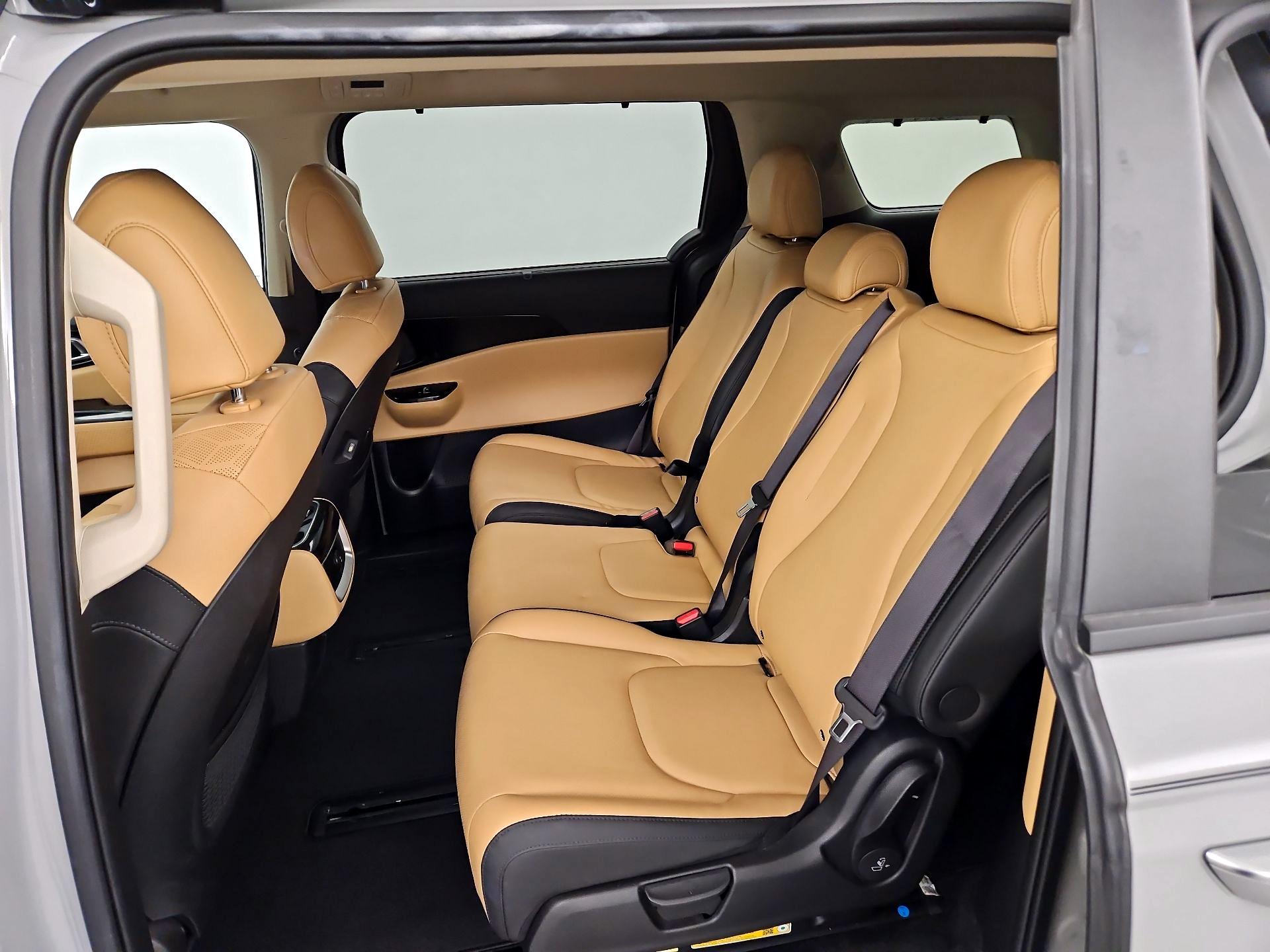 Thumbnail: 2024 Kia Carnival - 20