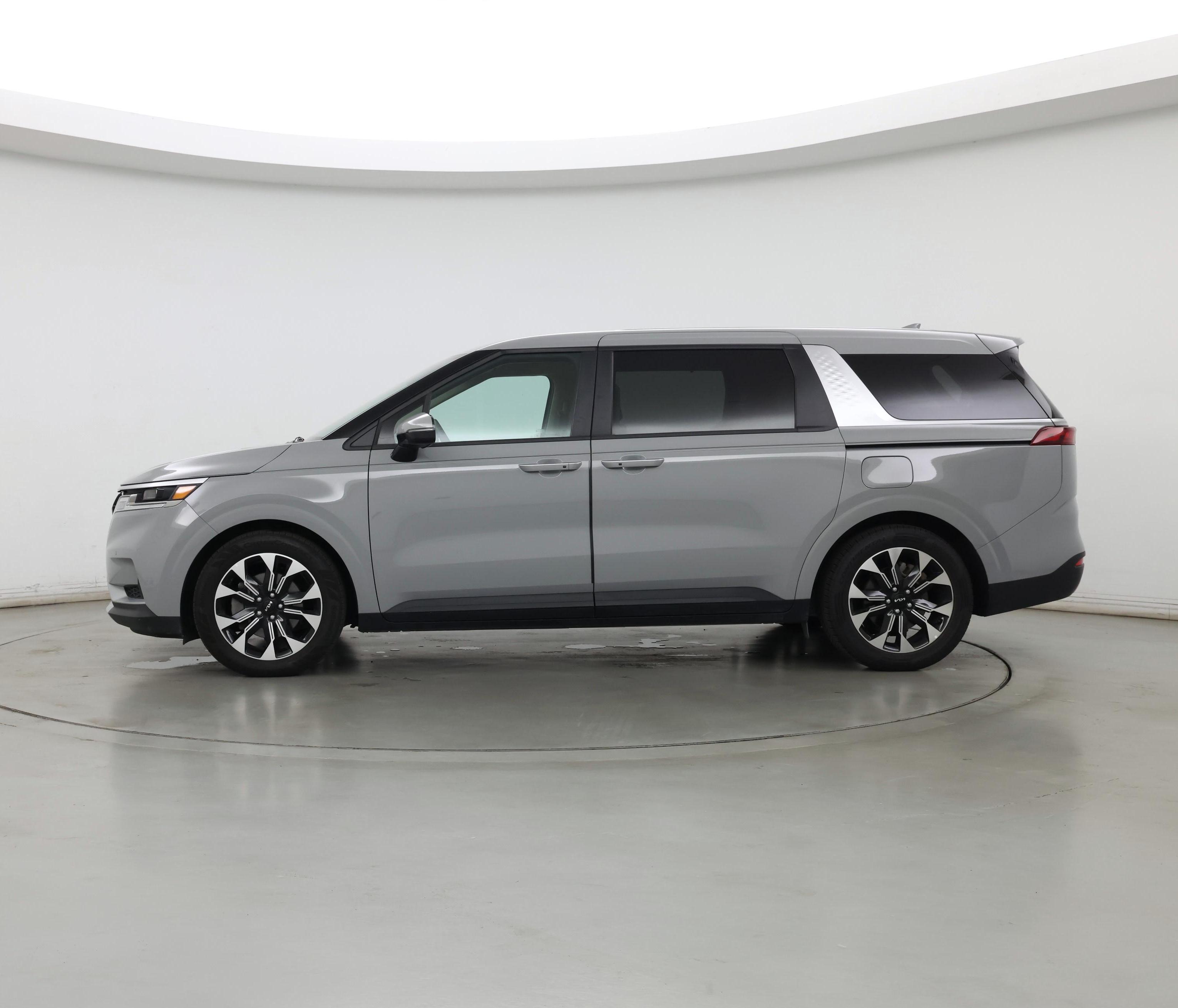 Thumbnail: 2024 Kia Carnival - 3