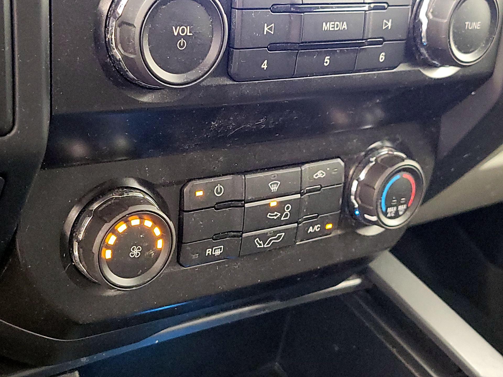 Thumbnail: 2019 Ford F-150 - 16