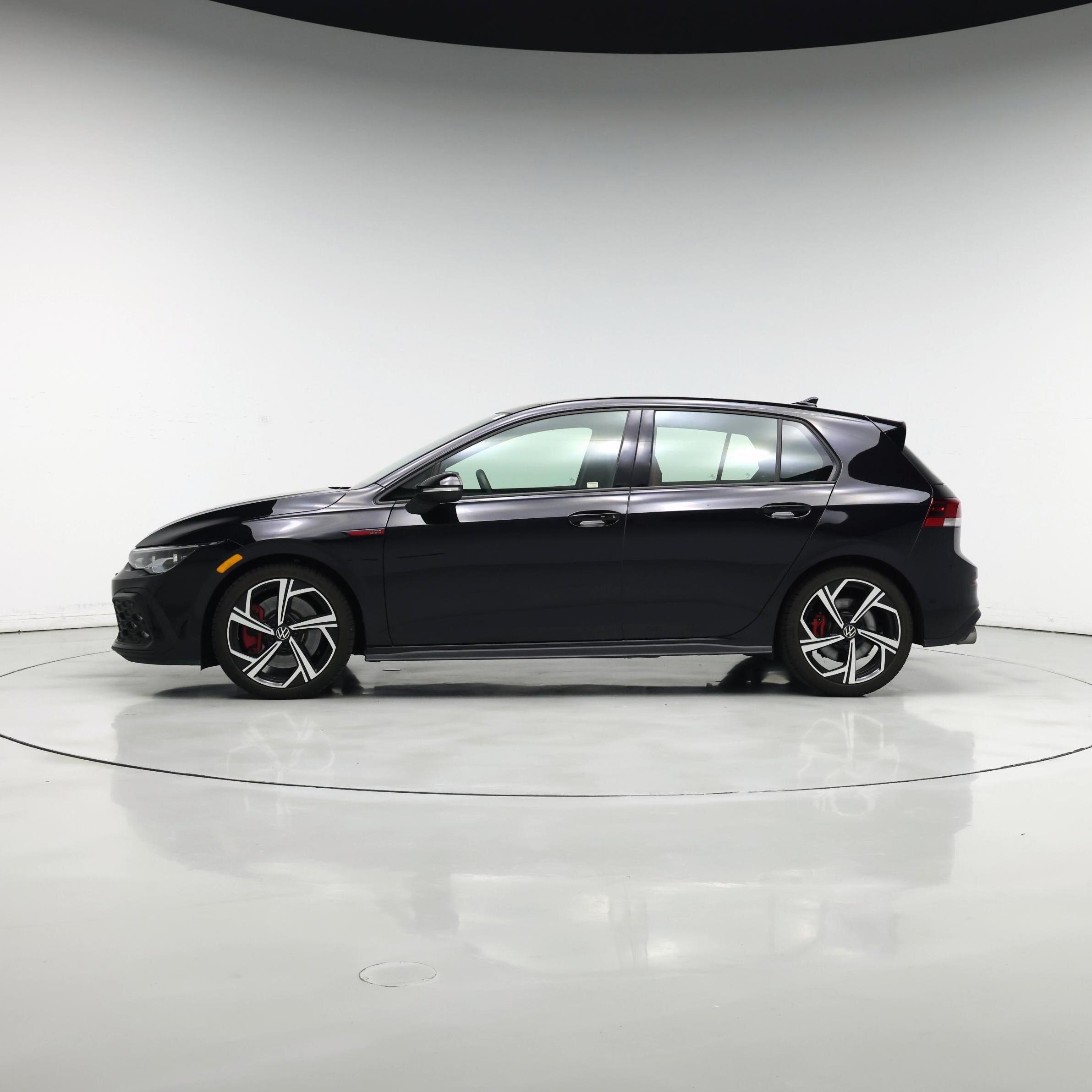 Thumbnail: 2024 Volkswagen Golf - 3