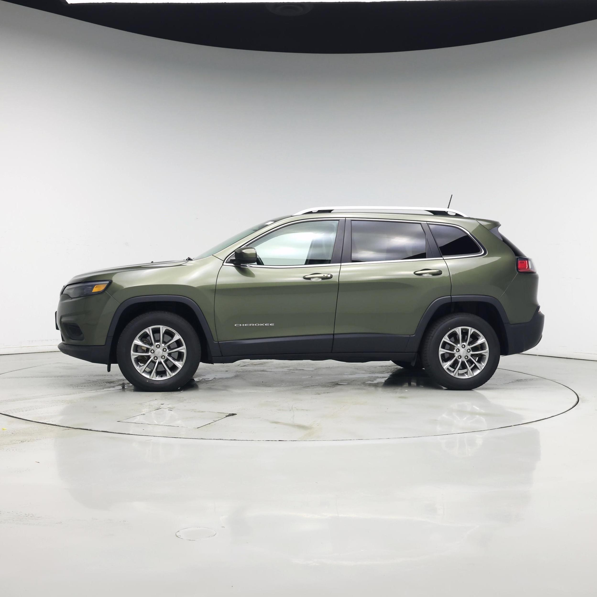 Thumbnail: 2019 Jeep Cherokee - 3