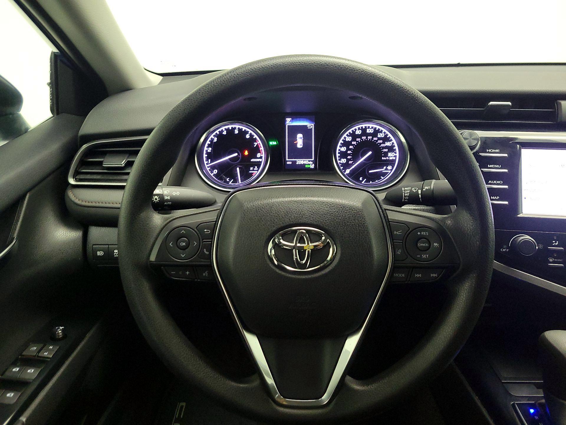 Thumbnail: 2019 Toyota Camry - 10
