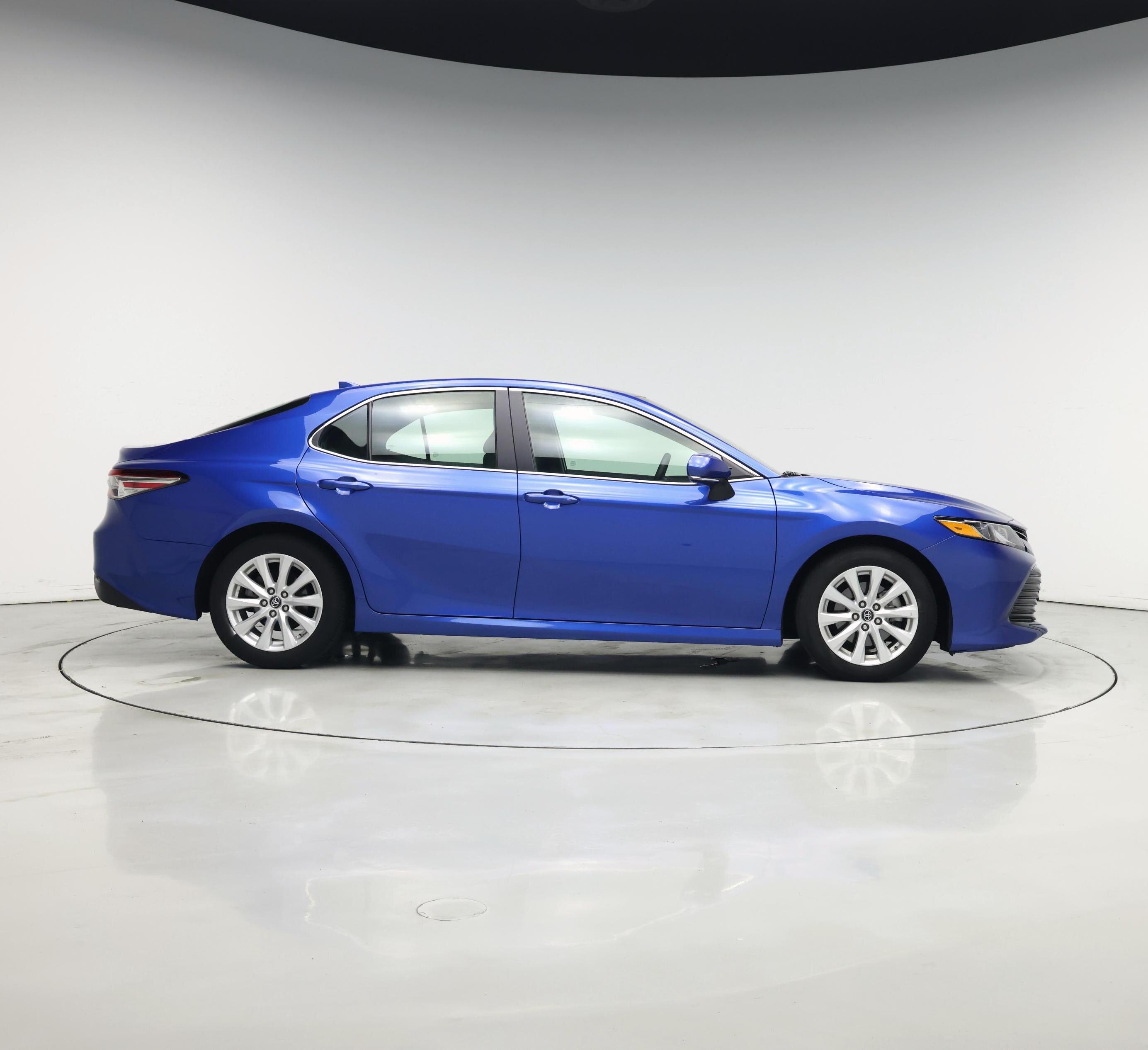 Thumbnail: 2019 Toyota Camry - 7