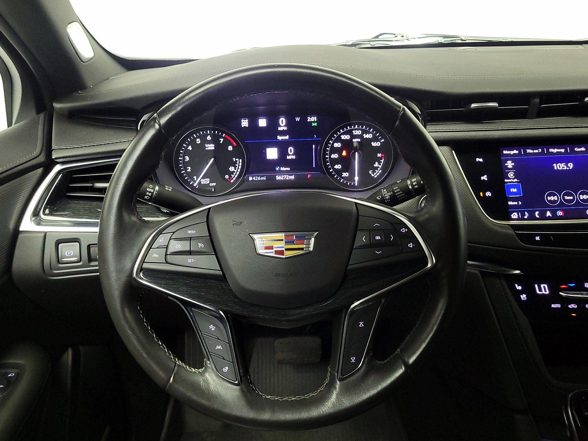 Thumbnail: 2022 Cadillac XT5 - 10