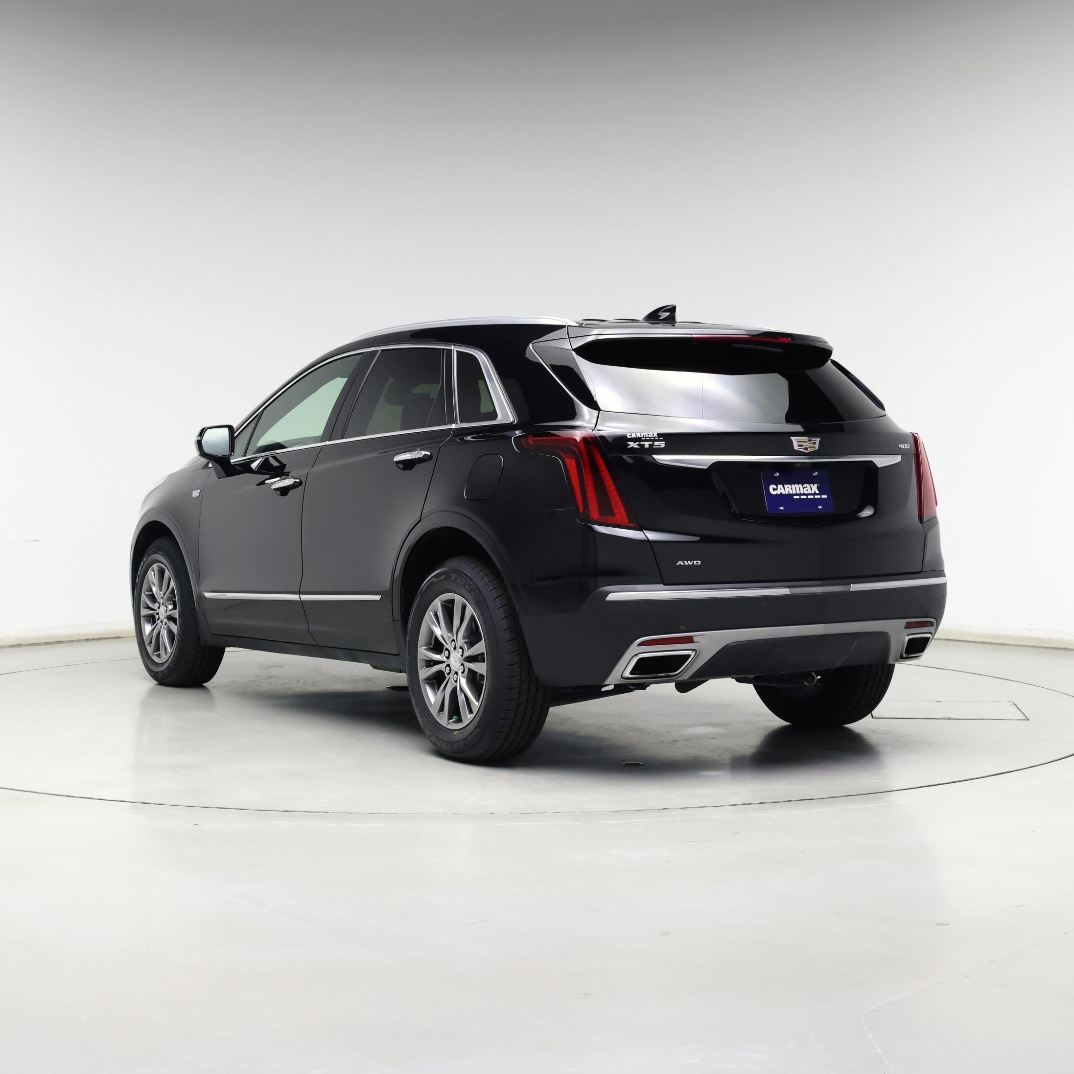 Thumbnail: 2022 Cadillac XT5 - 2