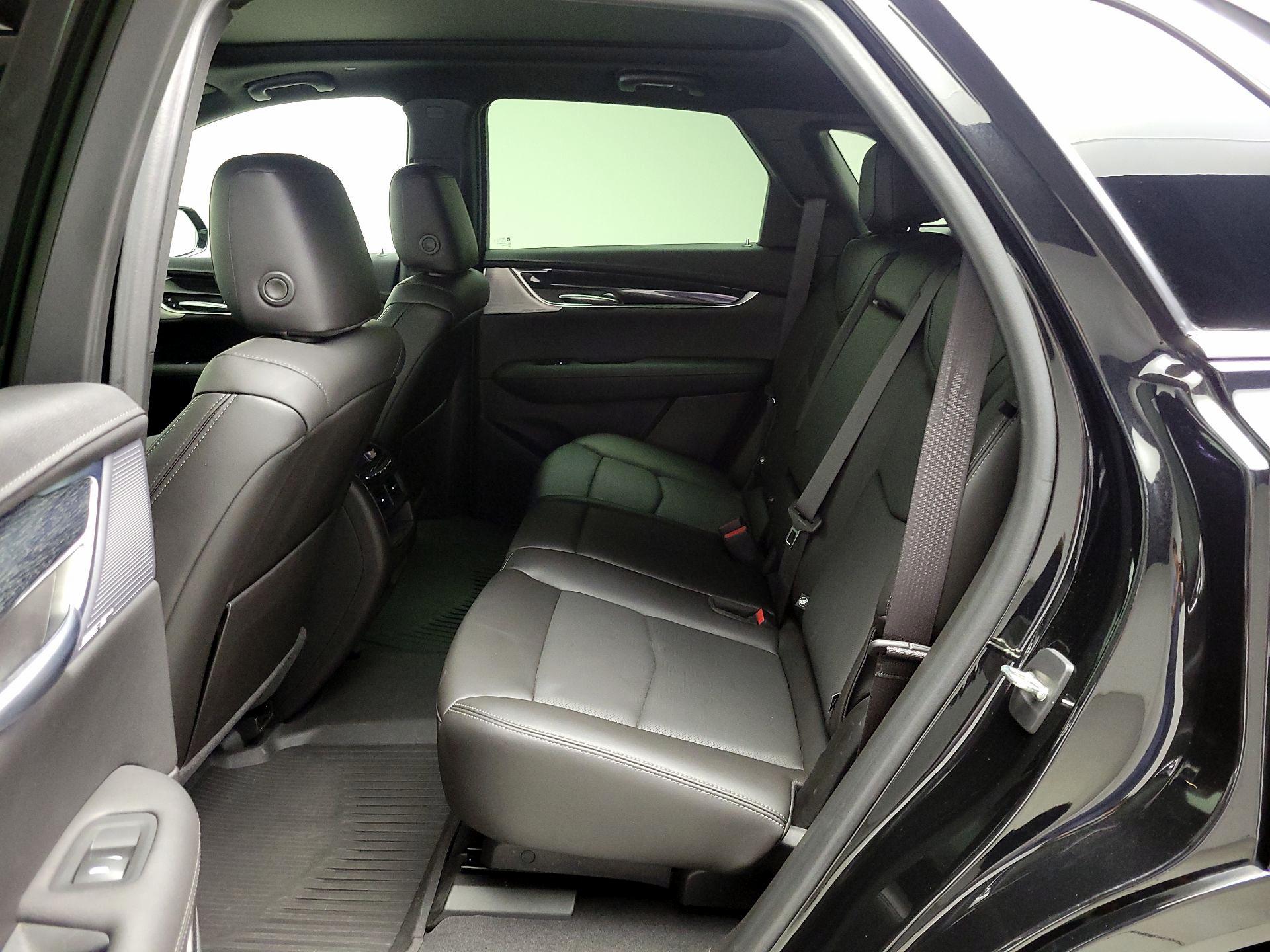 Thumbnail: 2022 Cadillac XT5 - 20