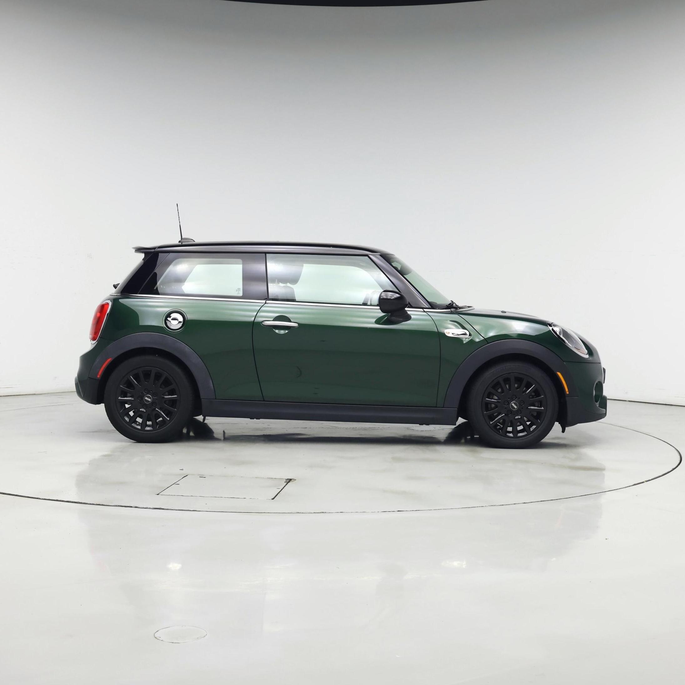 Thumbnail: 2016 MINI Cooper Hardtop - 7