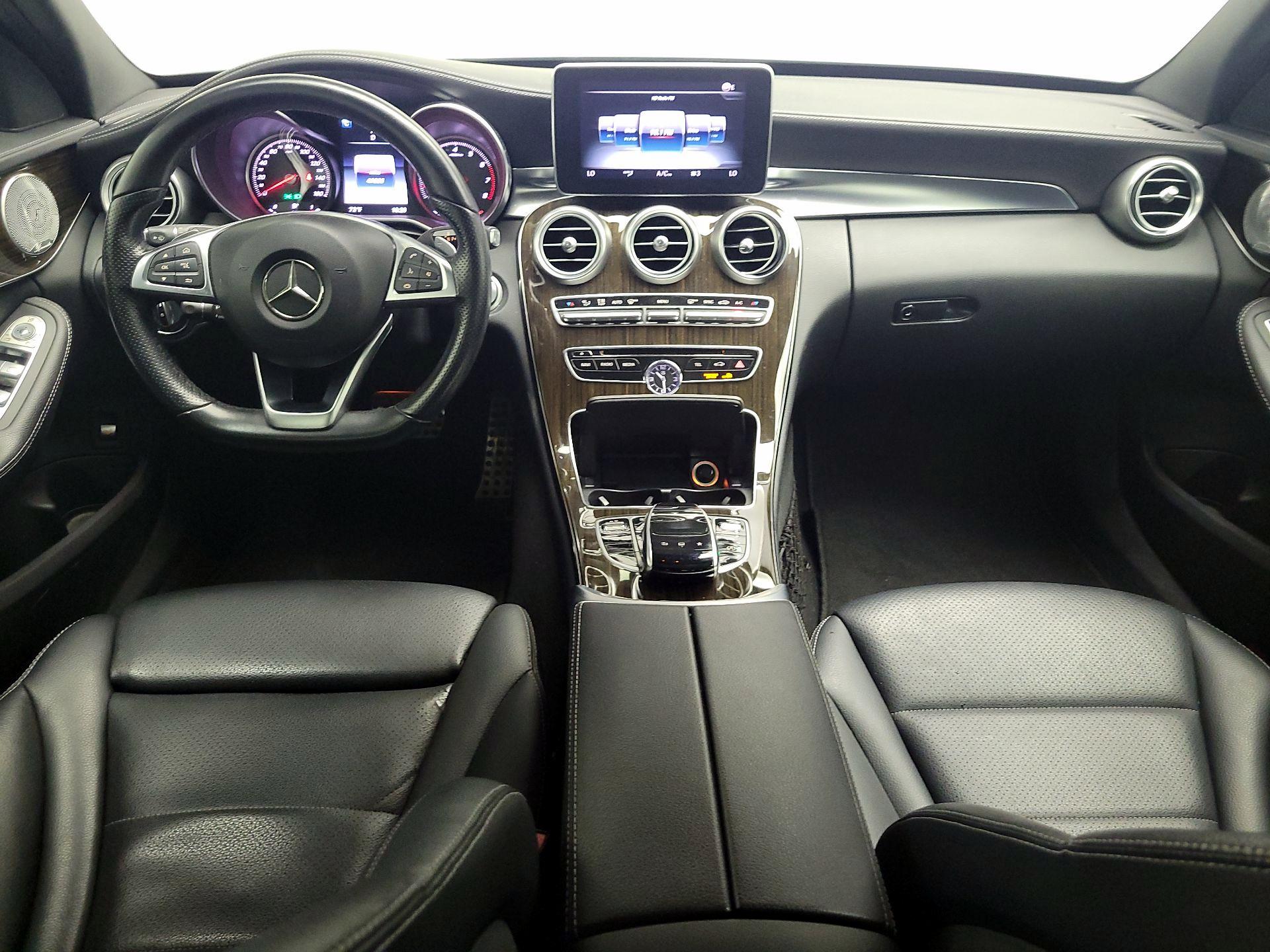 Thumbnail: 2015 Mercedes-Benz C-Class - 9