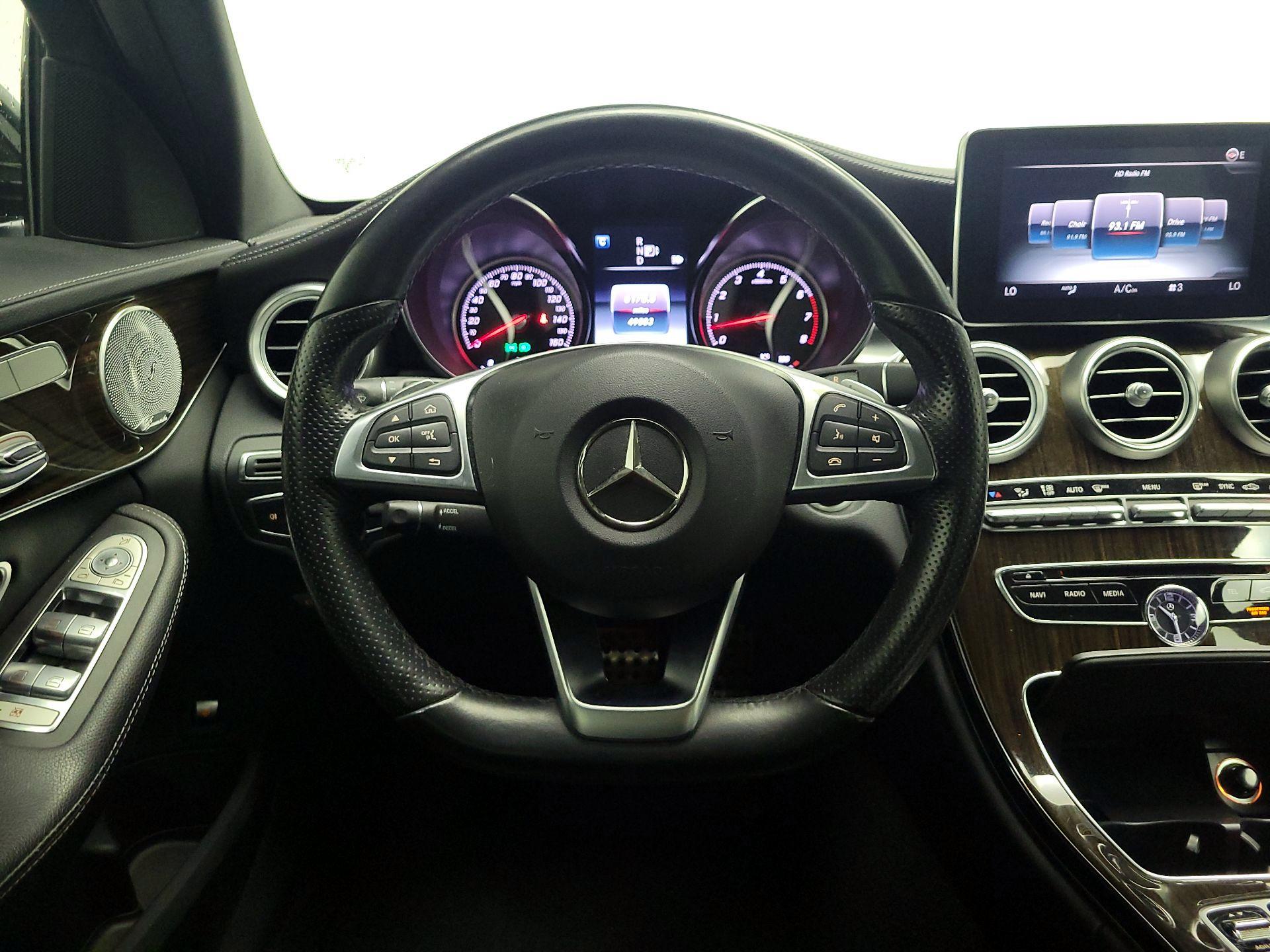 Thumbnail: 2015 Mercedes-Benz C-Class - 10