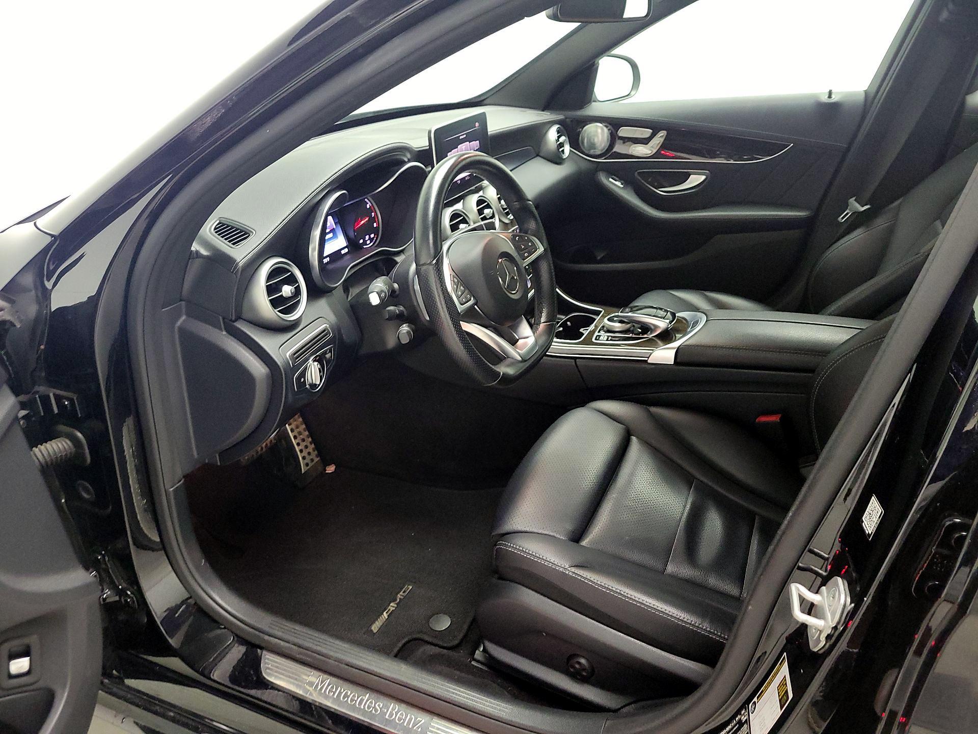 Thumbnail: 2015 Mercedes-Benz C-Class - 11