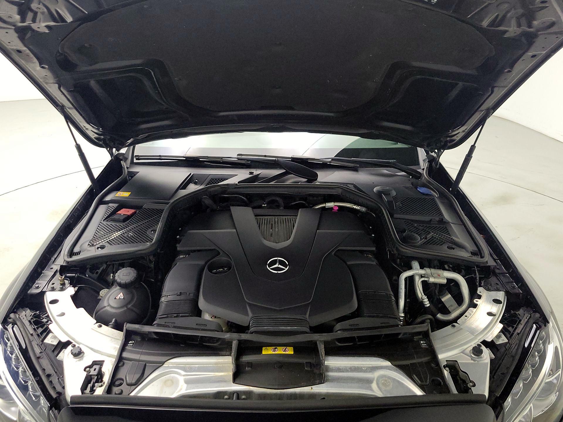 Thumbnail: 2015 Mercedes-Benz C-Class - 19