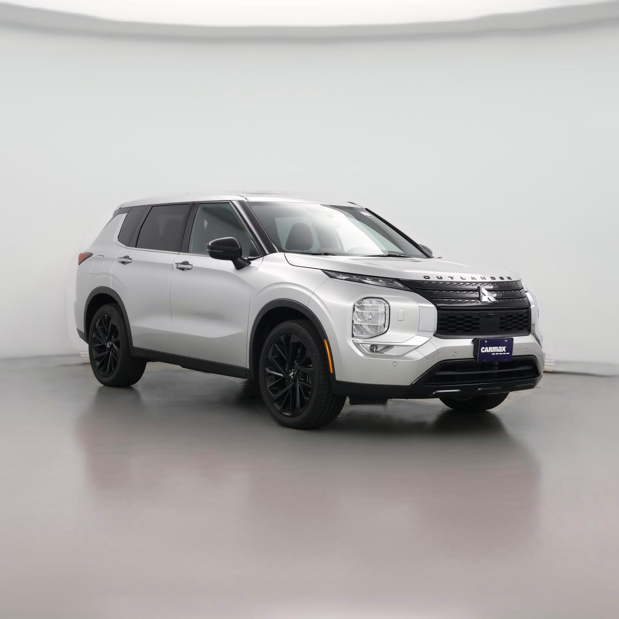 Thumbnail: 2022 Mitsubishi Outlander - 1