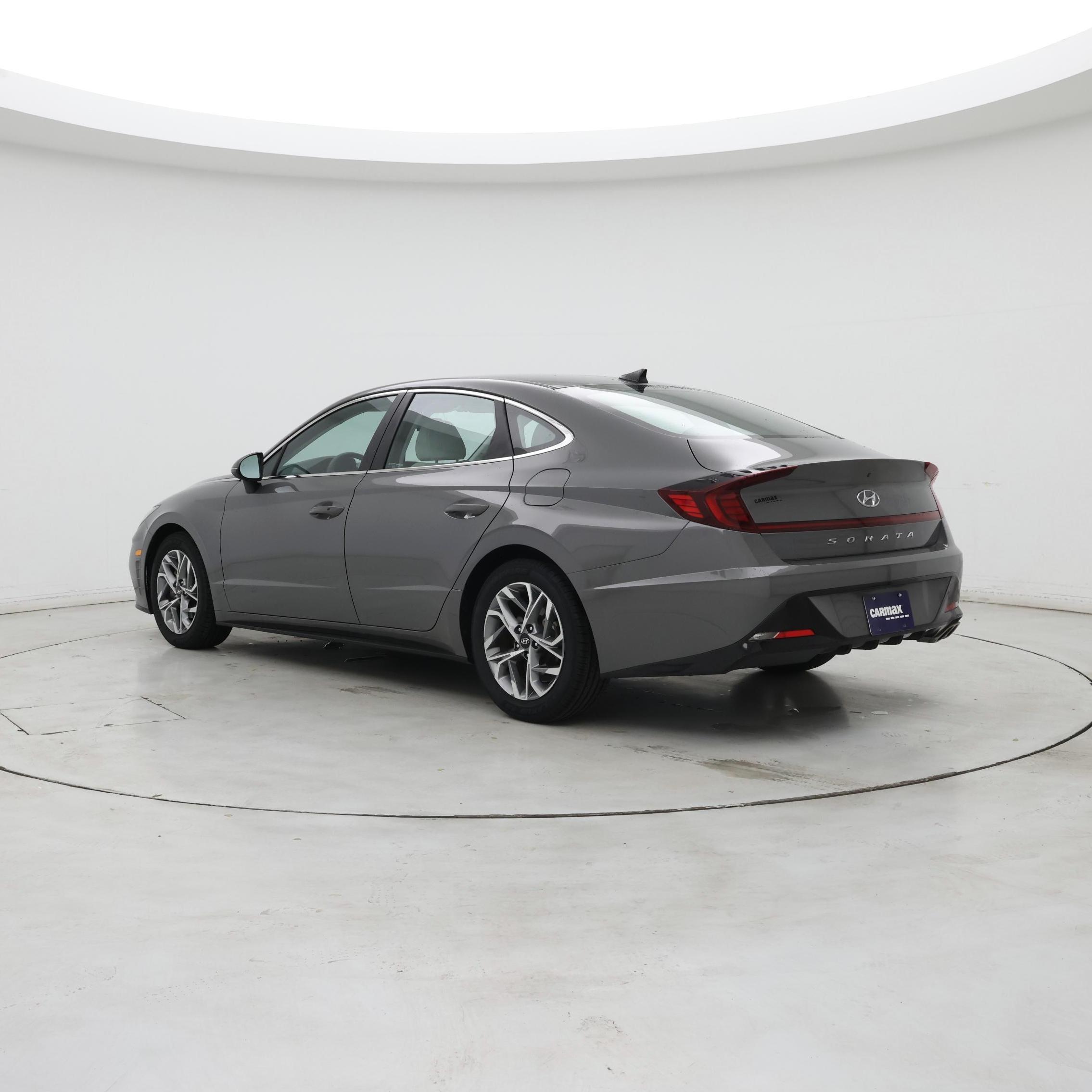Thumbnail: 2023 Hyundai Sonata - 2