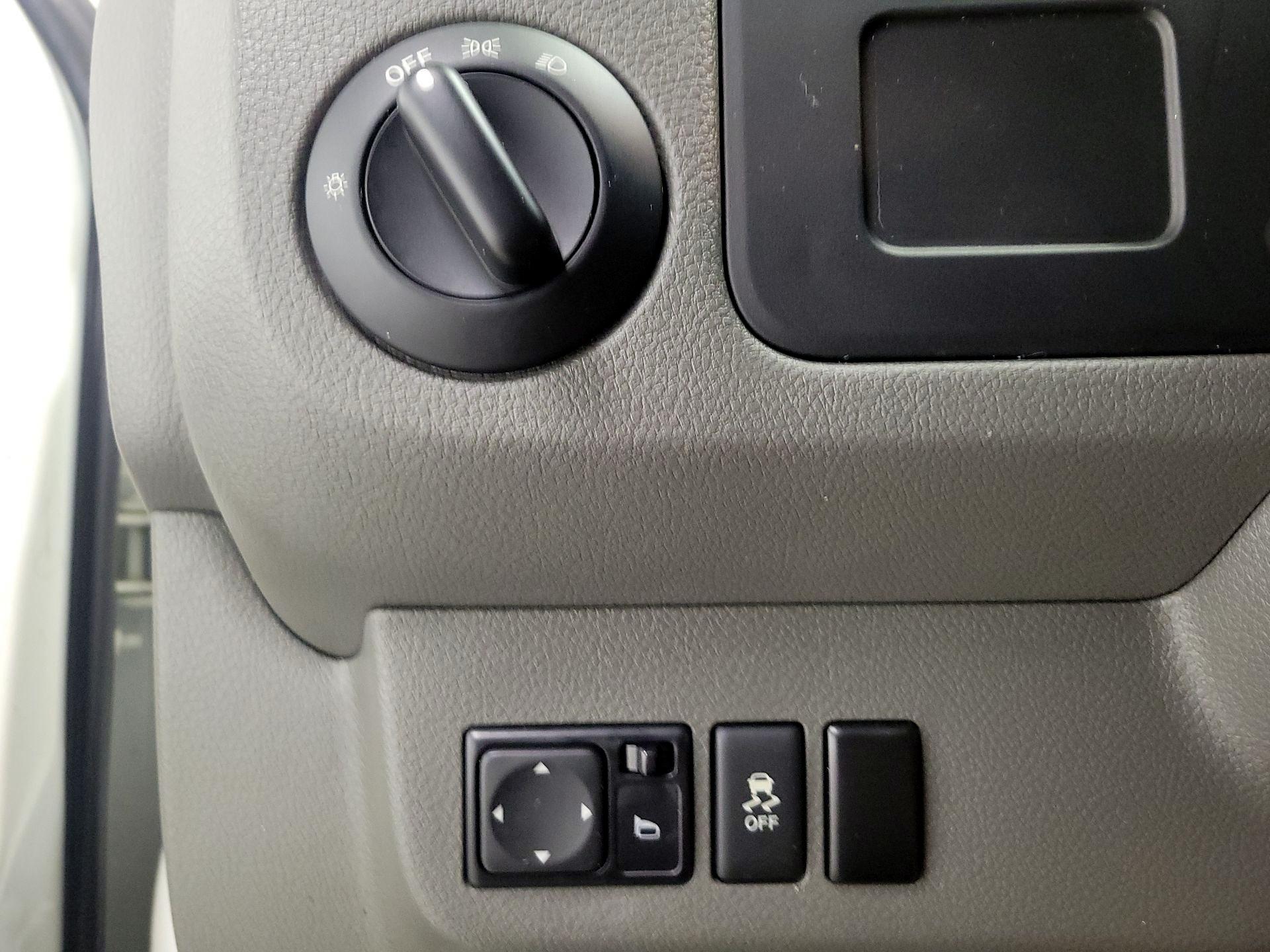 Thumbnail: 2016 Nissan NV - 13