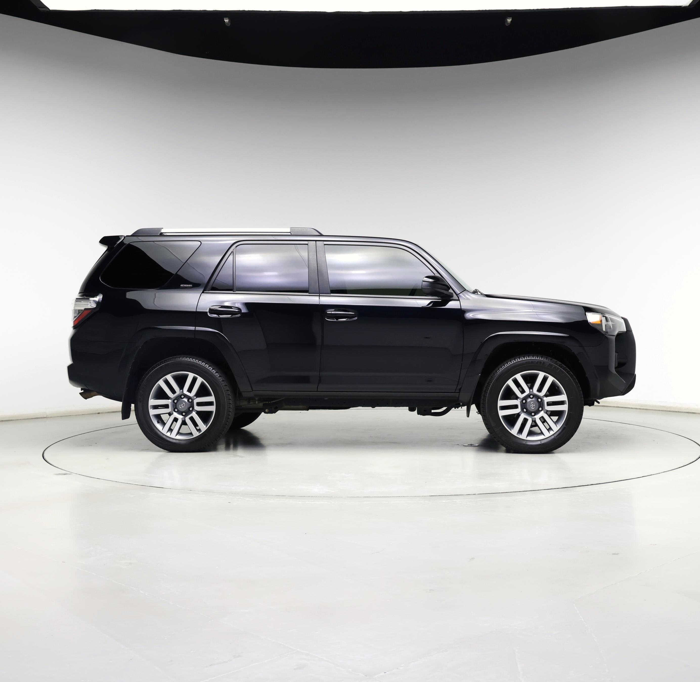 Thumbnail: 2022 Toyota 4Runner - 7