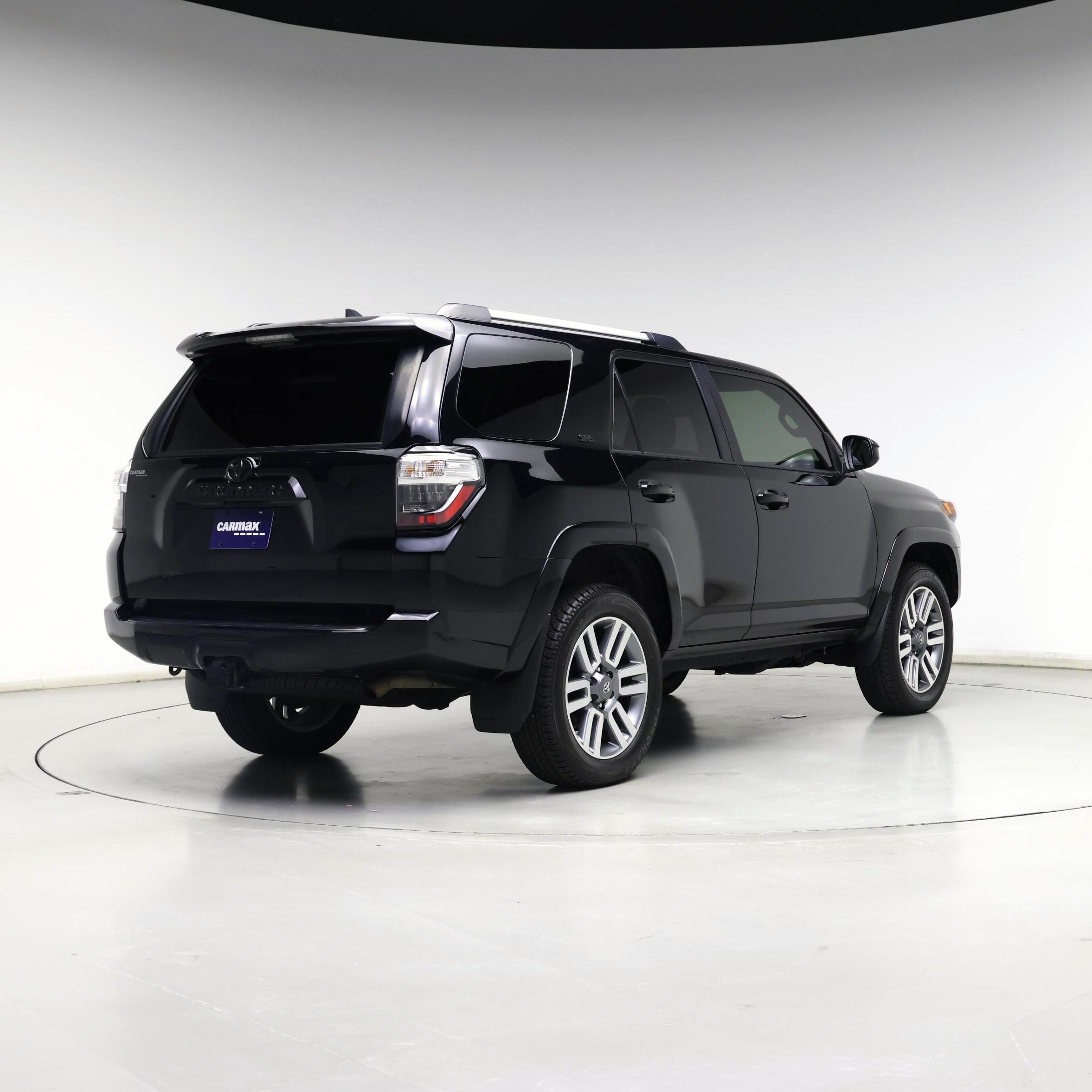 Thumbnail: 2022 Toyota 4Runner - 8