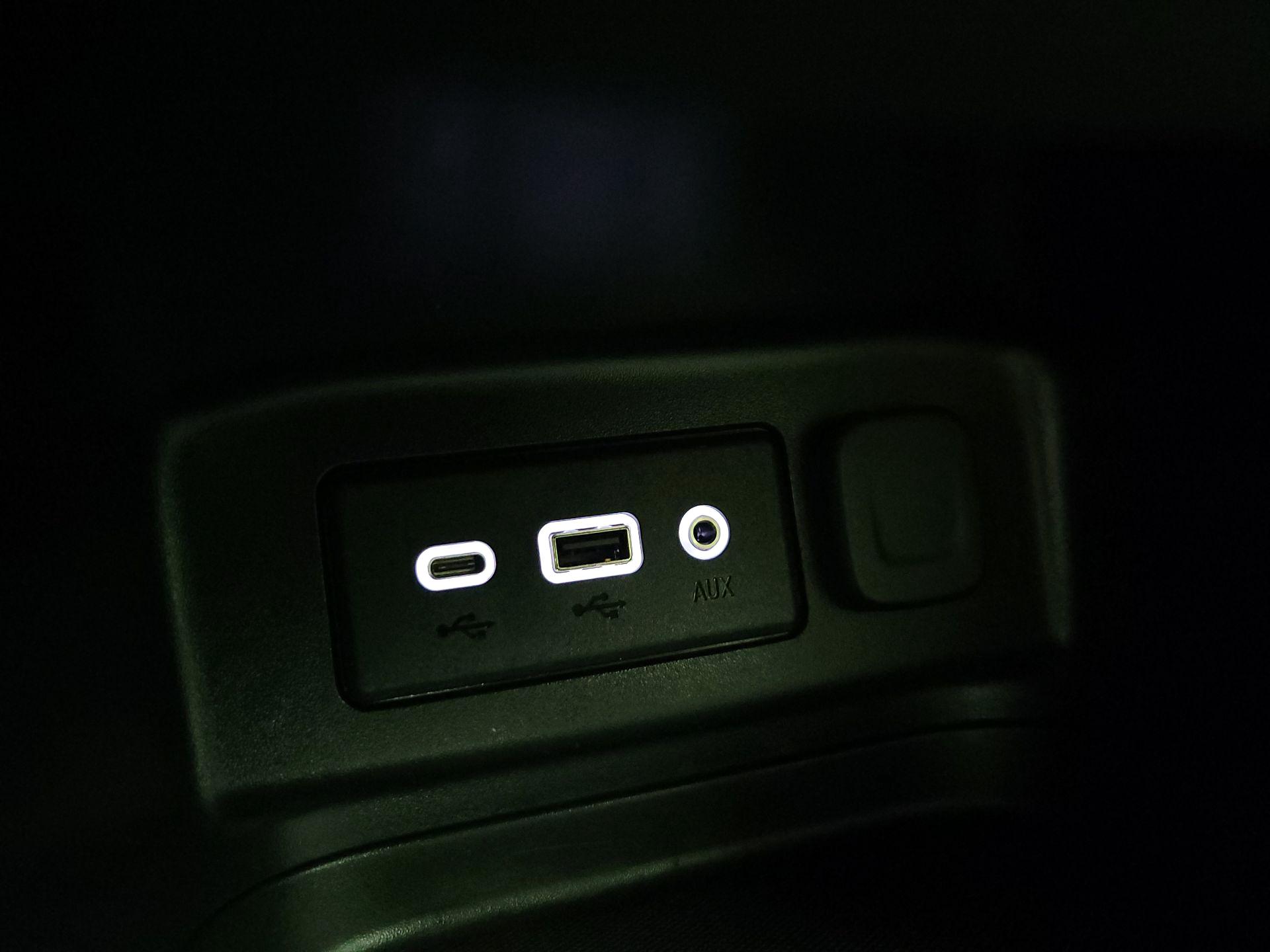 Thumbnail: 2021 Chevrolet Equinox - 17