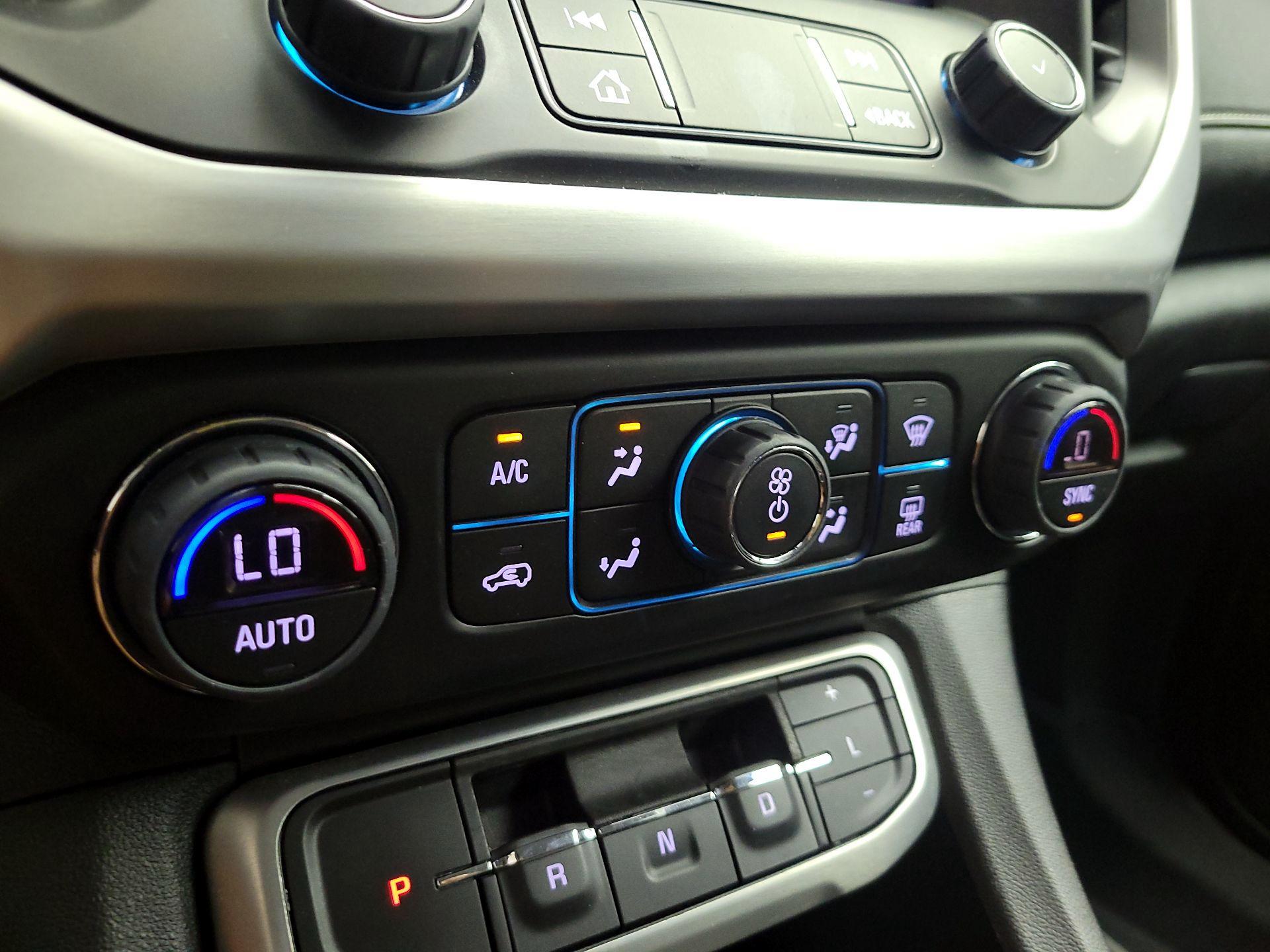 Thumbnail: 2022 GMC Acadia - 16