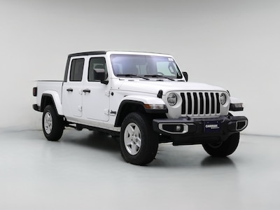 White 2022 Jeep Gladiator Sport S