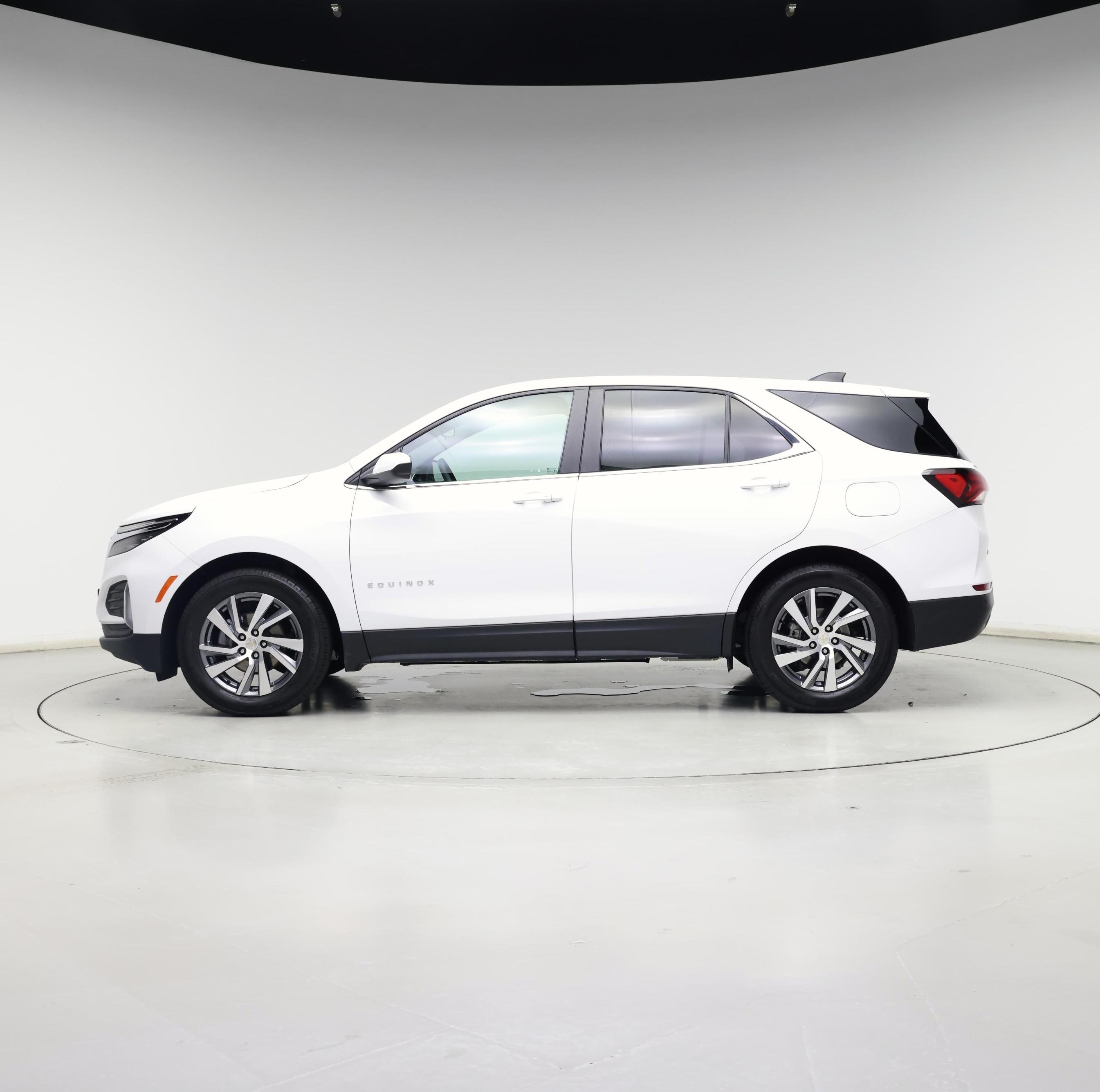Thumbnail: 2024 Chevrolet Equinox - 3