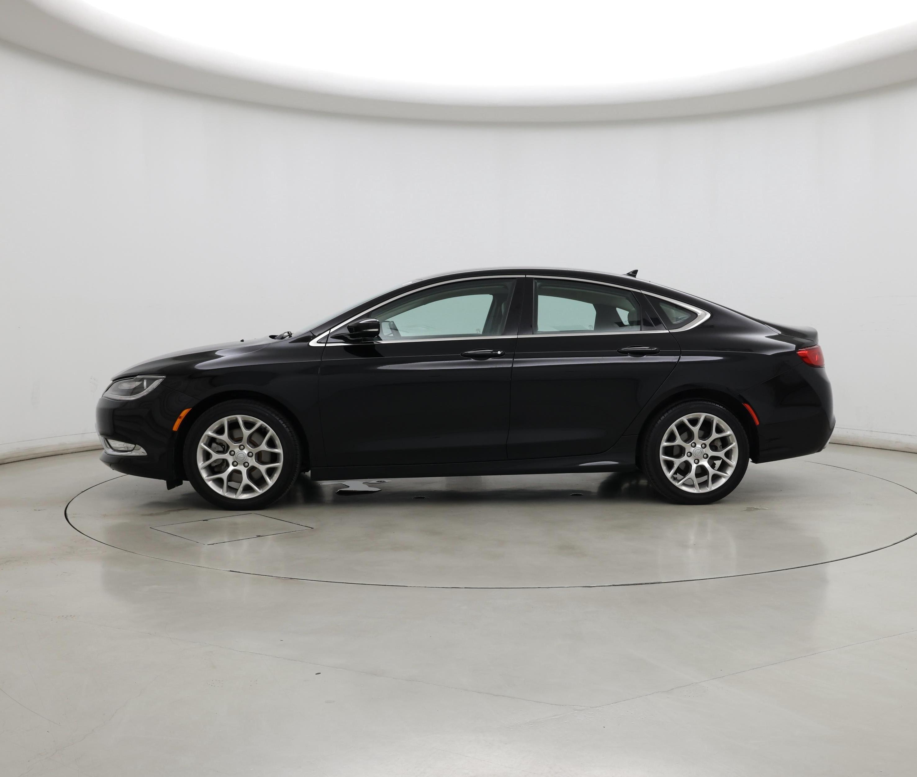 Thumbnail: 2015 Chrysler 200 - 3
