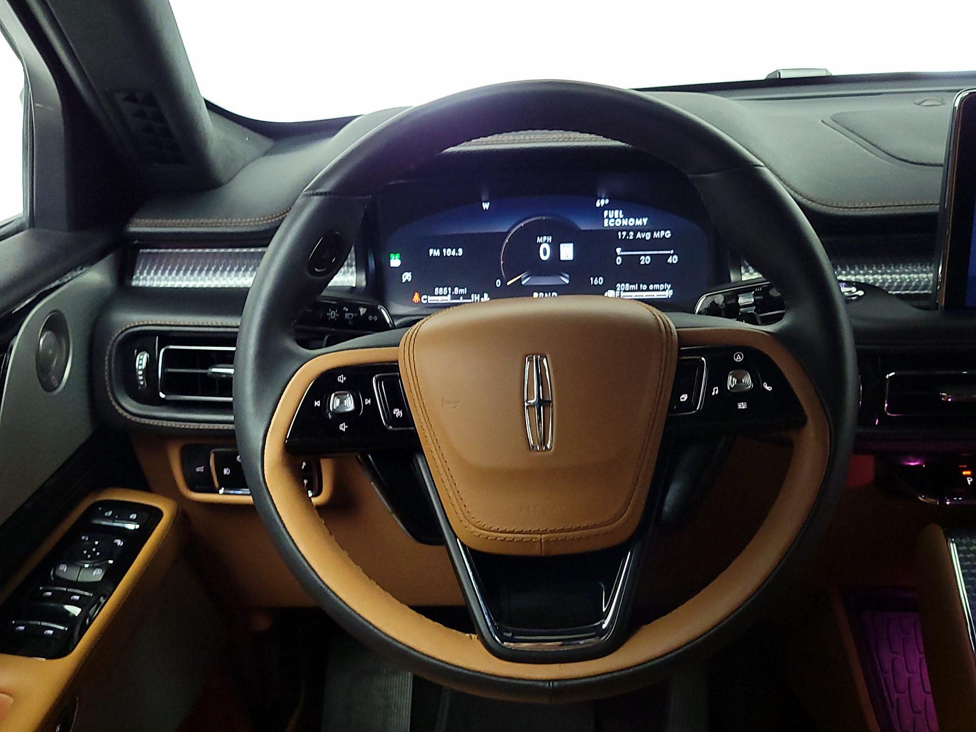 Thumbnail: 2024 Lincoln Aviator - 10