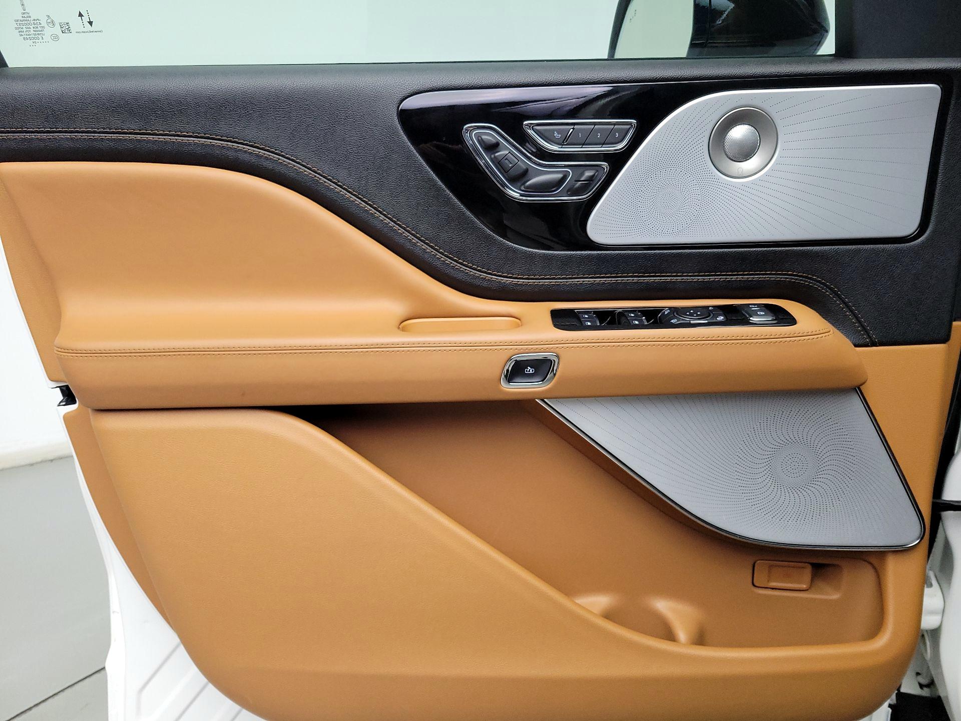 Thumbnail: 2024 Lincoln Aviator - 12
