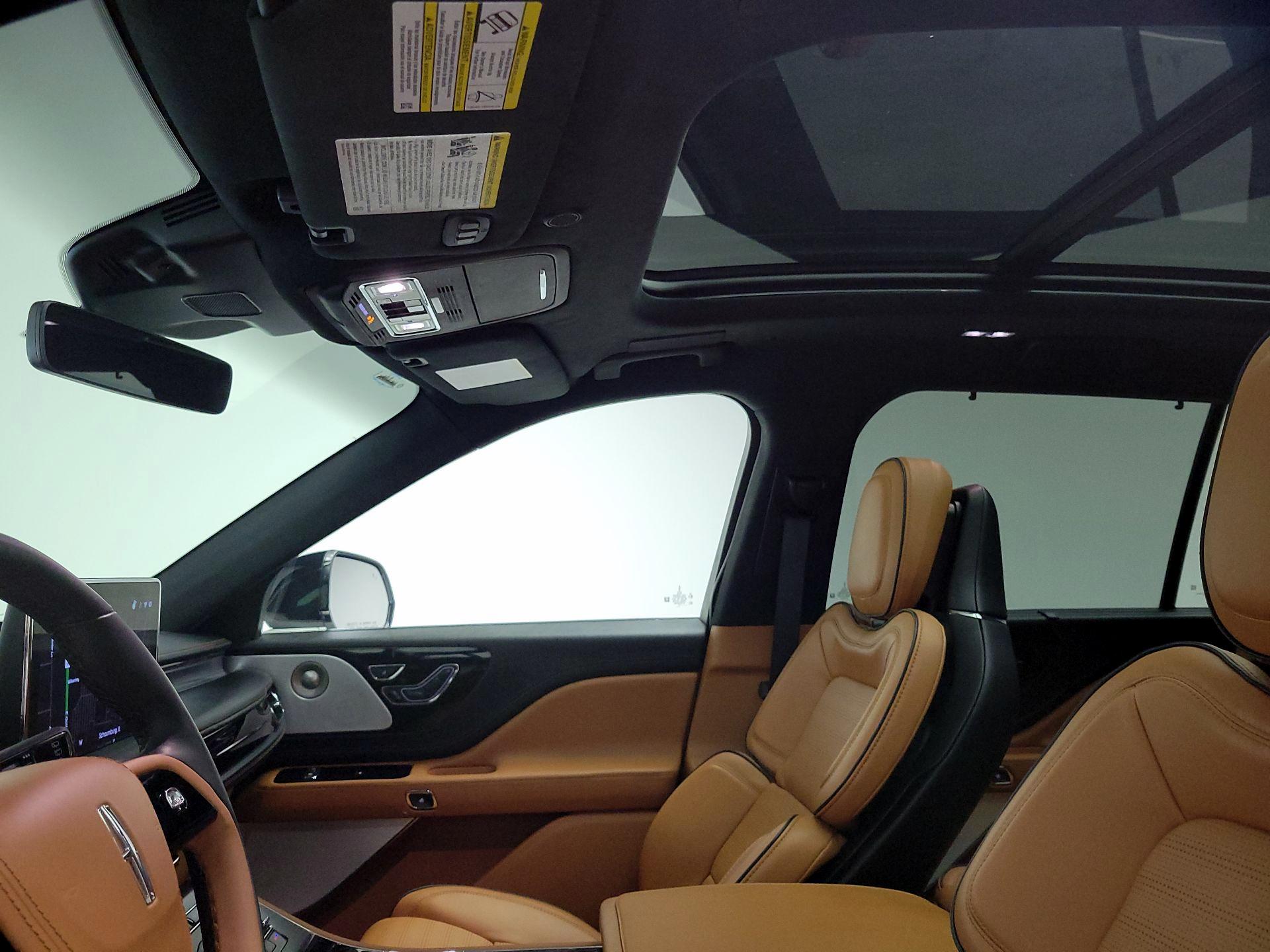 Thumbnail: 2024 Lincoln Aviator - 20