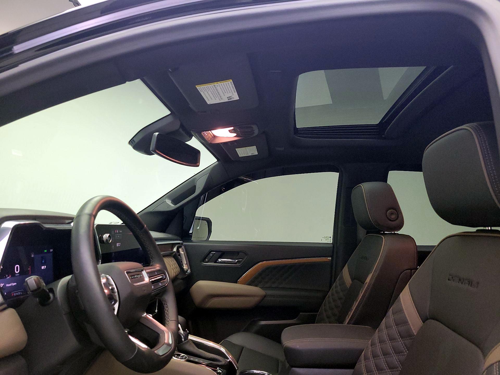 Thumbnail: 2024 GMC Canyon - 19