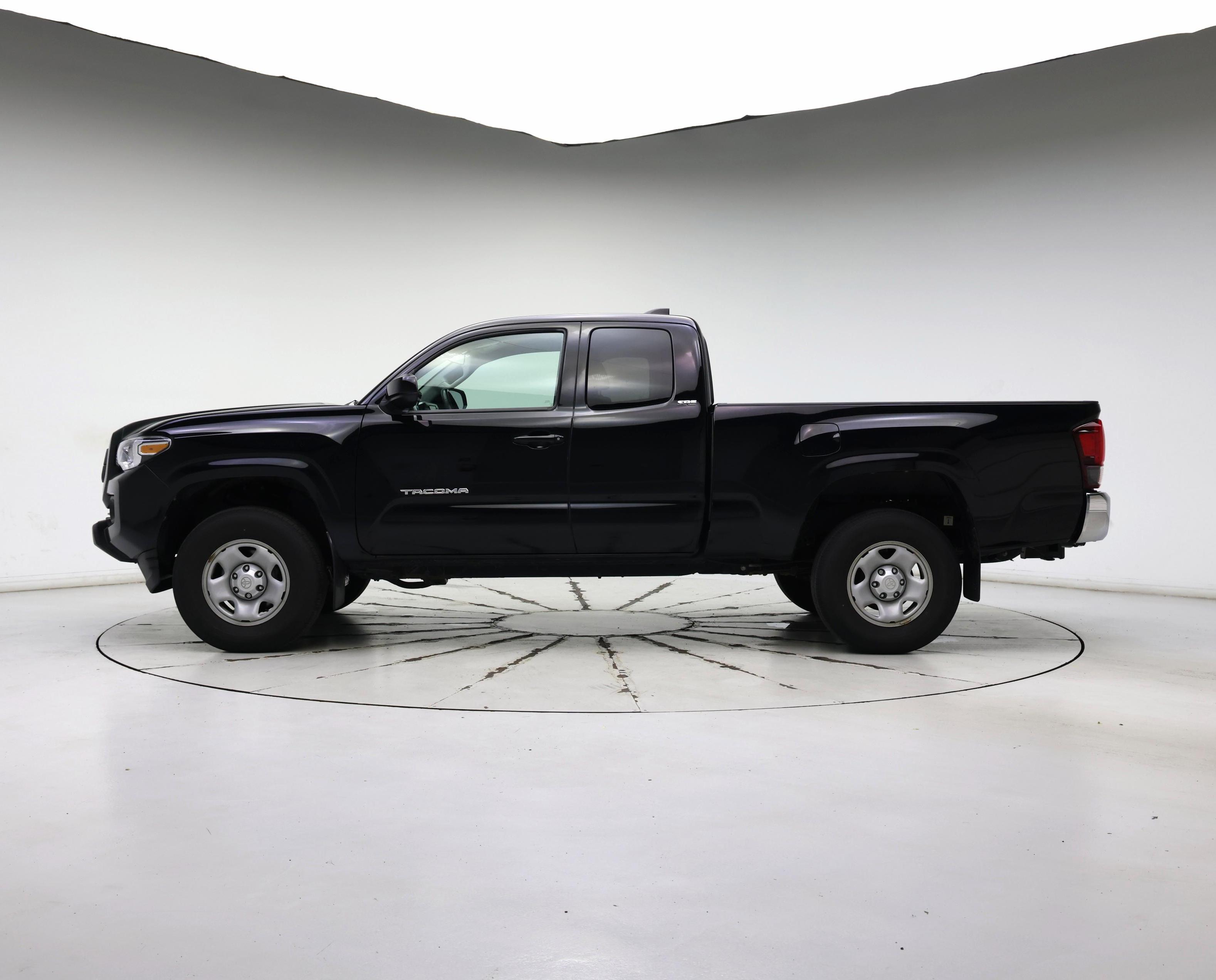 Thumbnail: 2022 Toyota Tacoma - 3