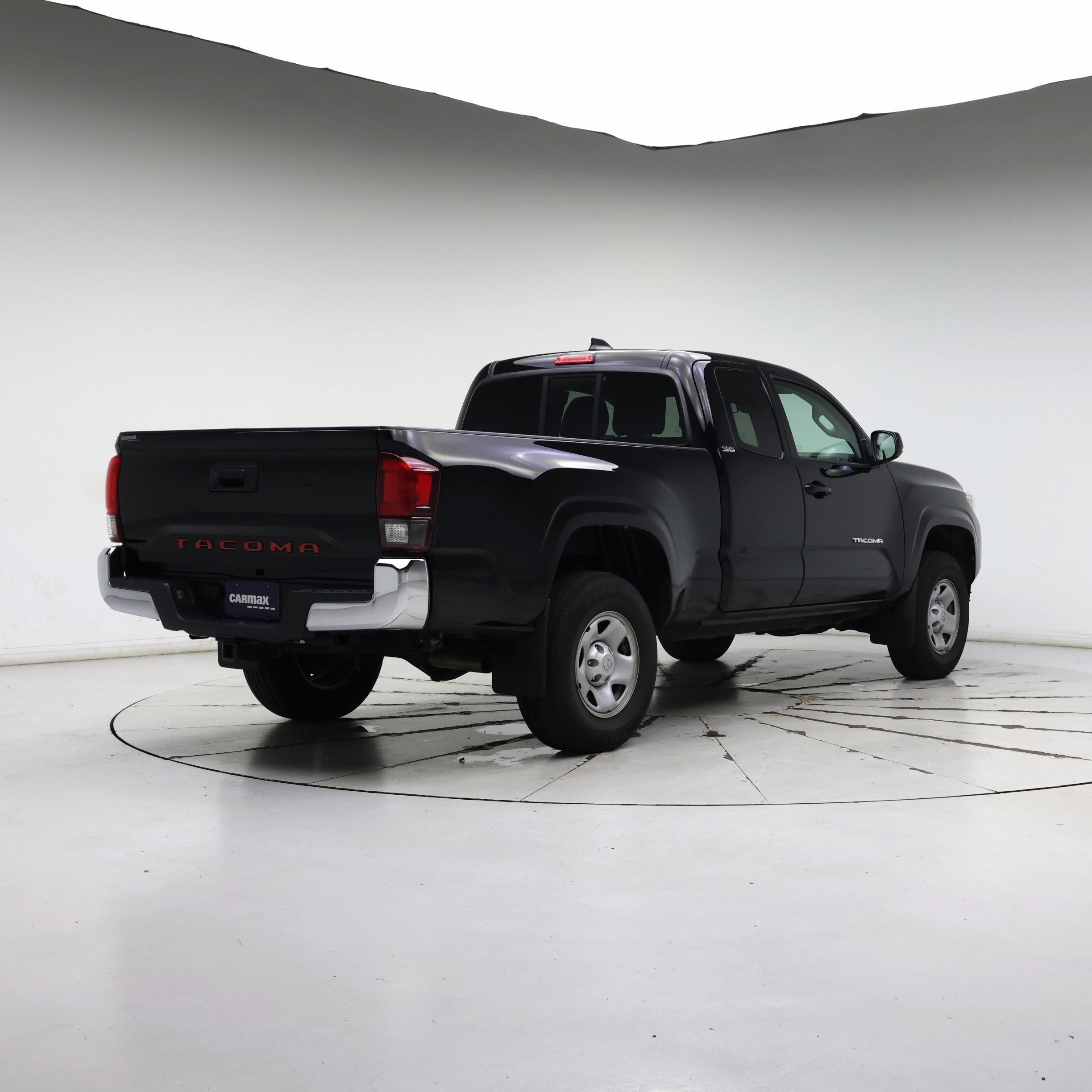 Thumbnail: 2022 Toyota Tacoma - 8