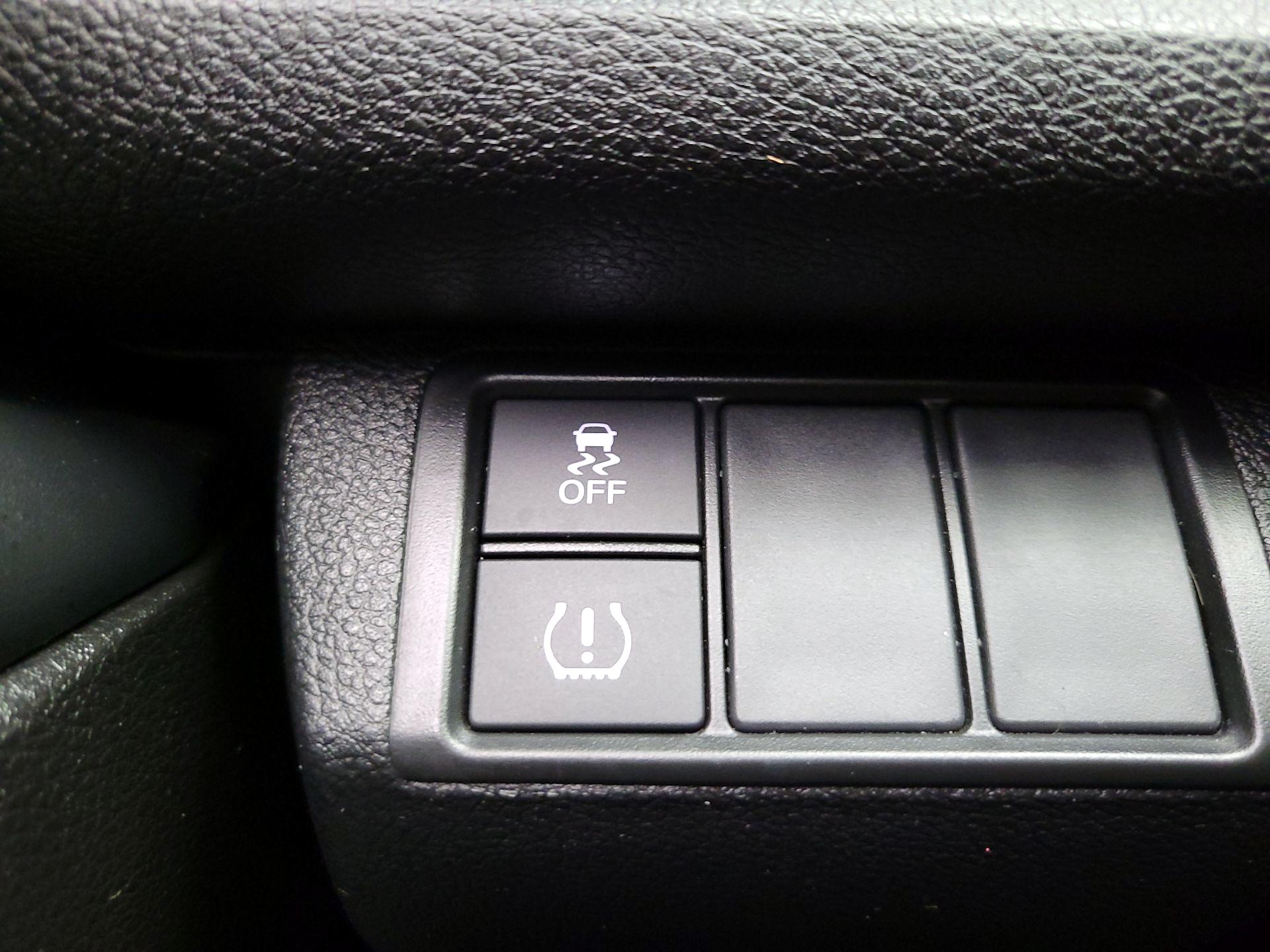 Thumbnail: 2018 Honda Civic - 13