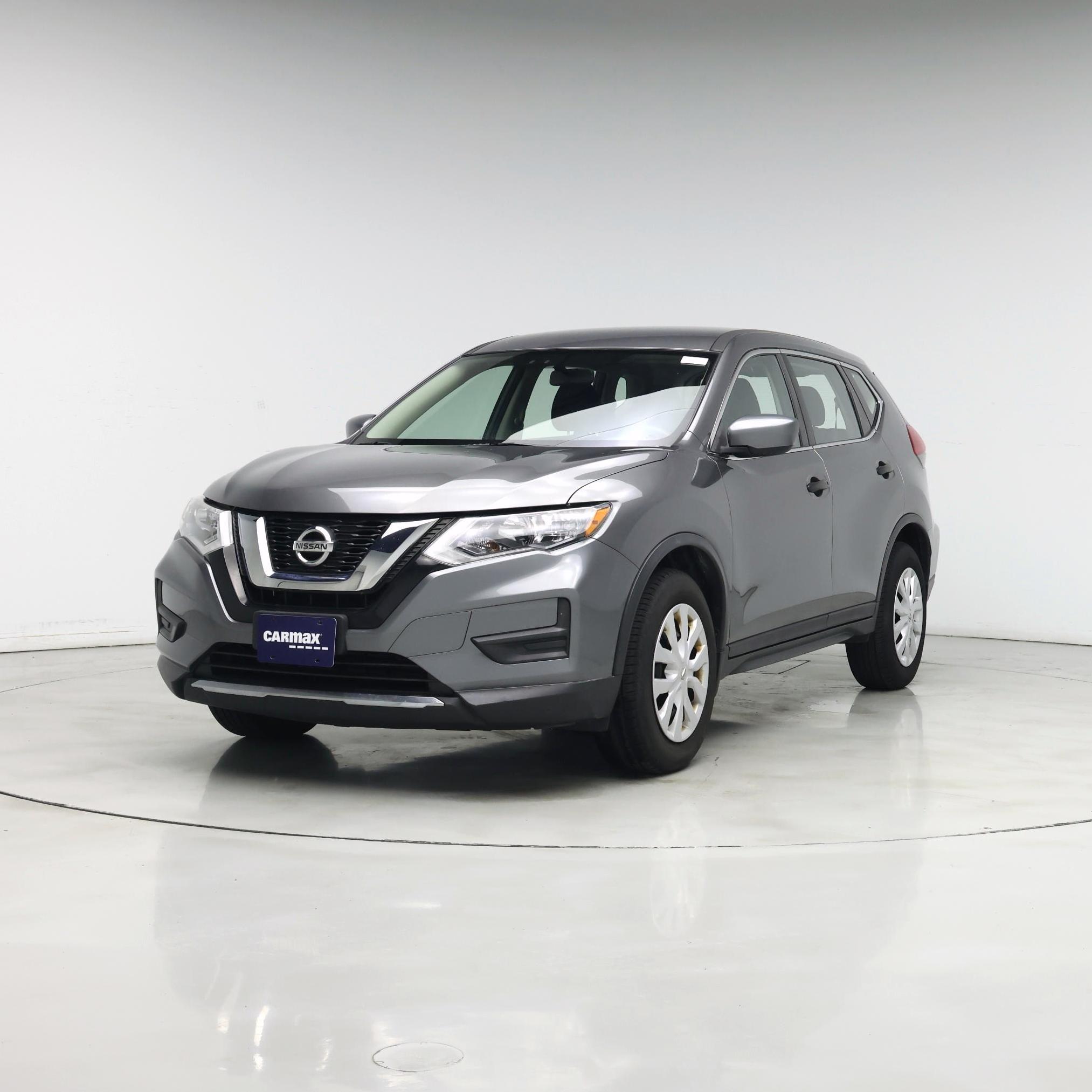 Thumbnail: 2017 Nissan Rogue - 4