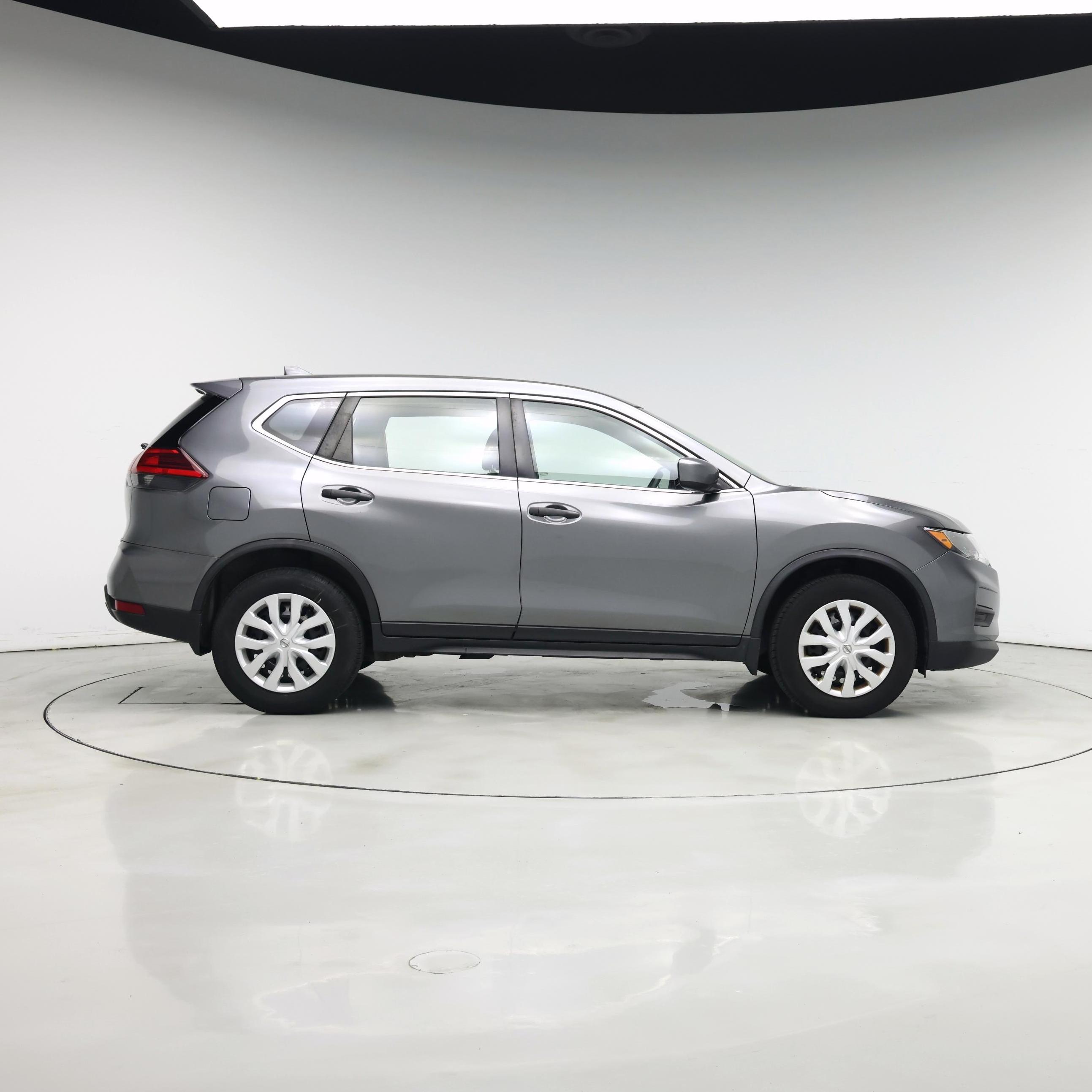 Thumbnail: 2017 Nissan Rogue - 7