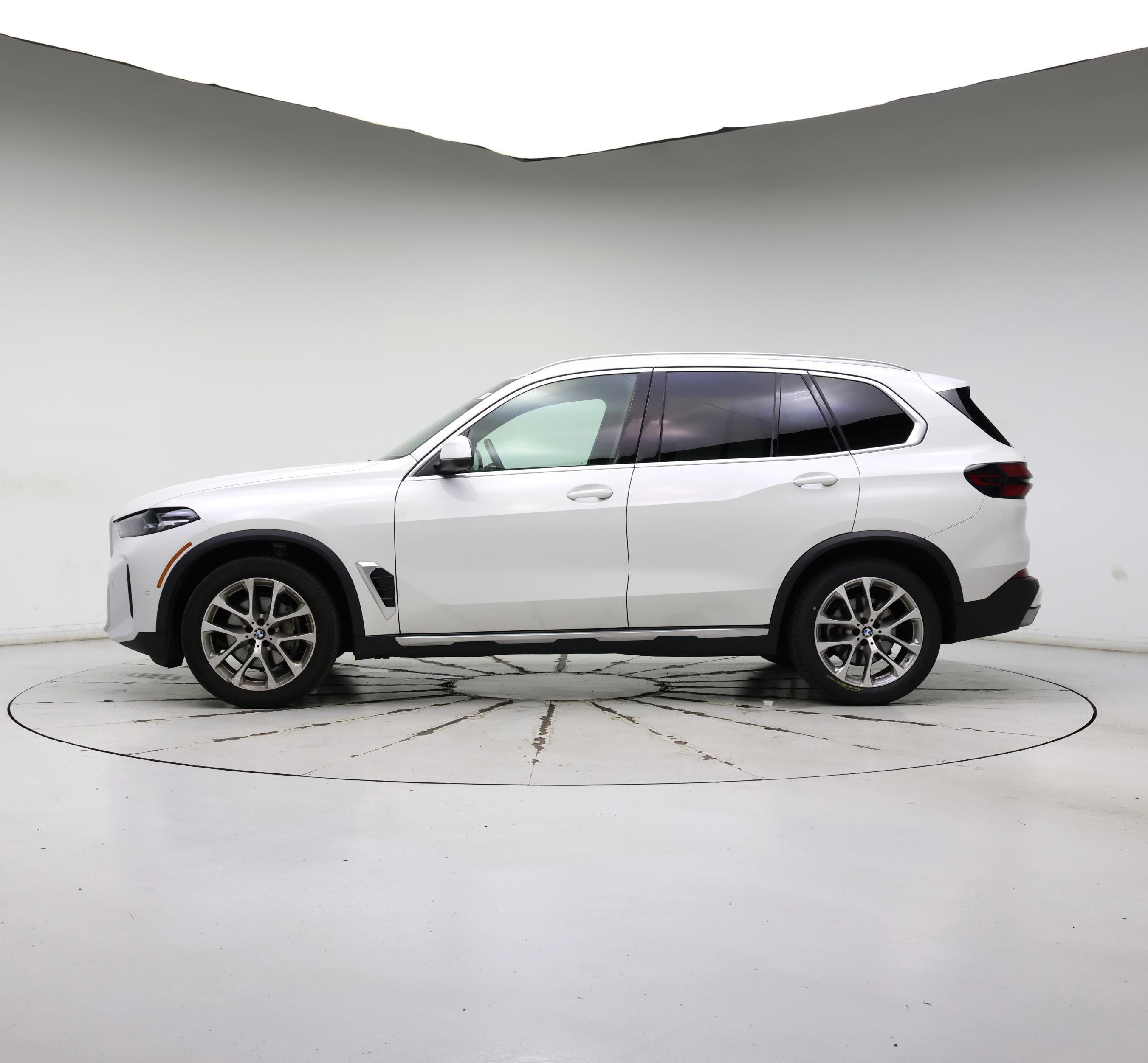 Thumbnail: 2024 BMW X5 - 3