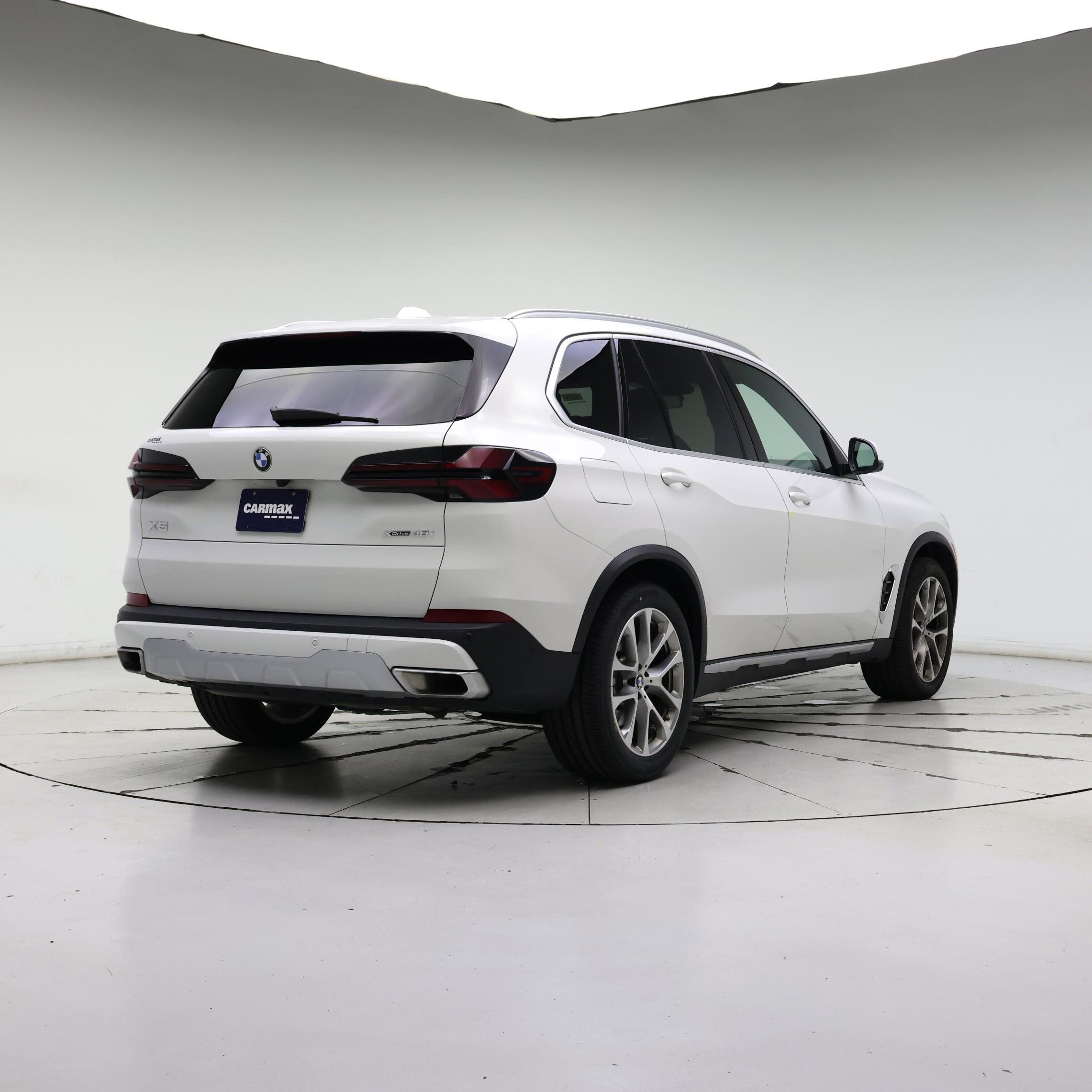 Thumbnail: 2024 BMW X5 - 8
