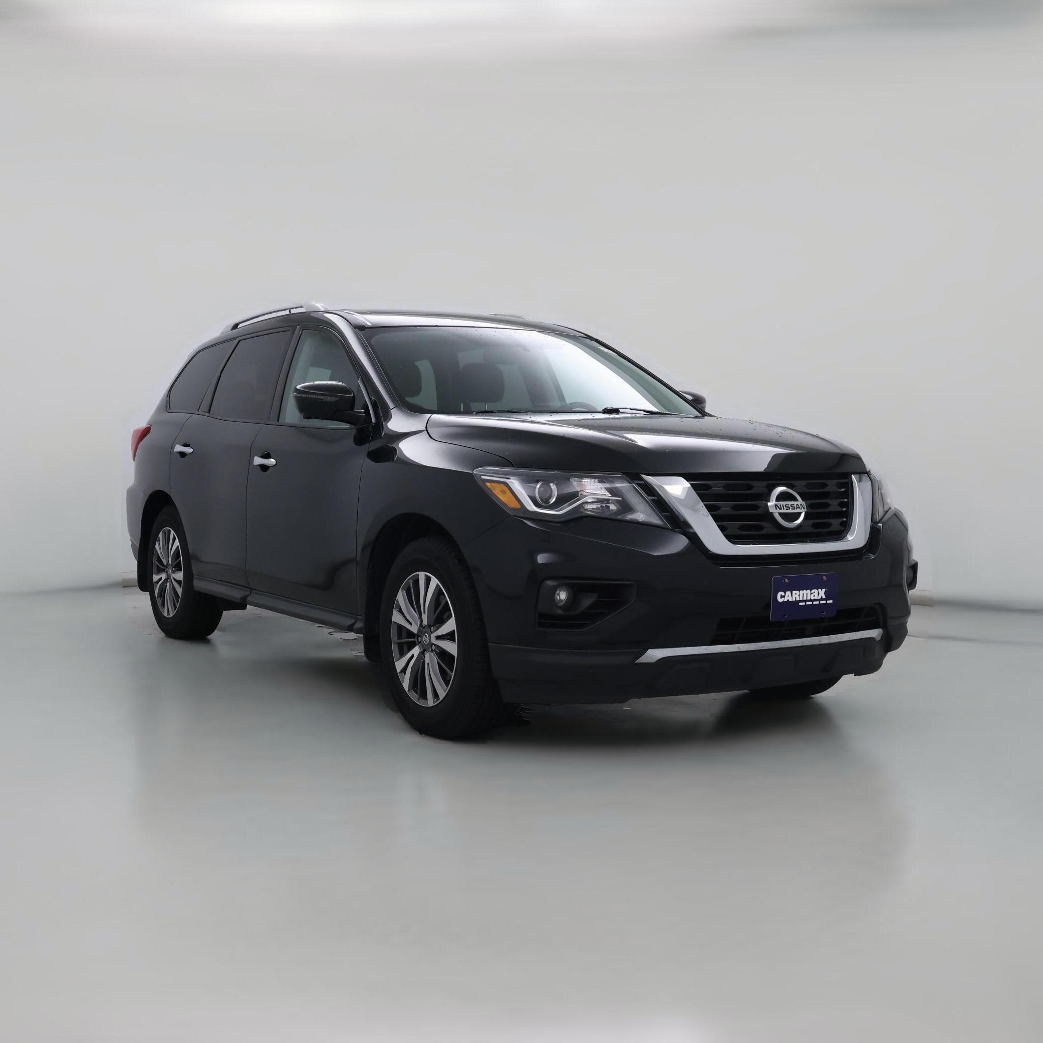 Thumbnail: 2017 Nissan Pathfinder - 1