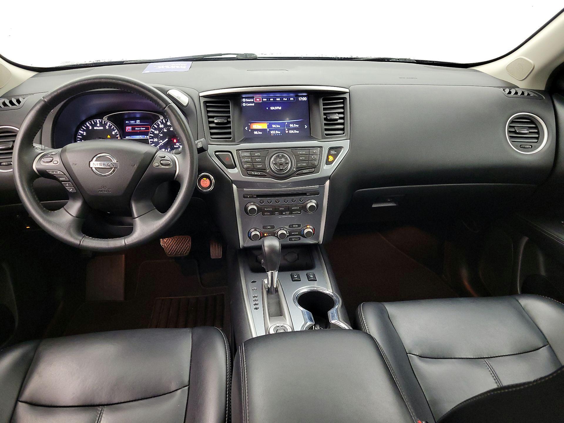 Thumbnail: 2017 Nissan Pathfinder - 9